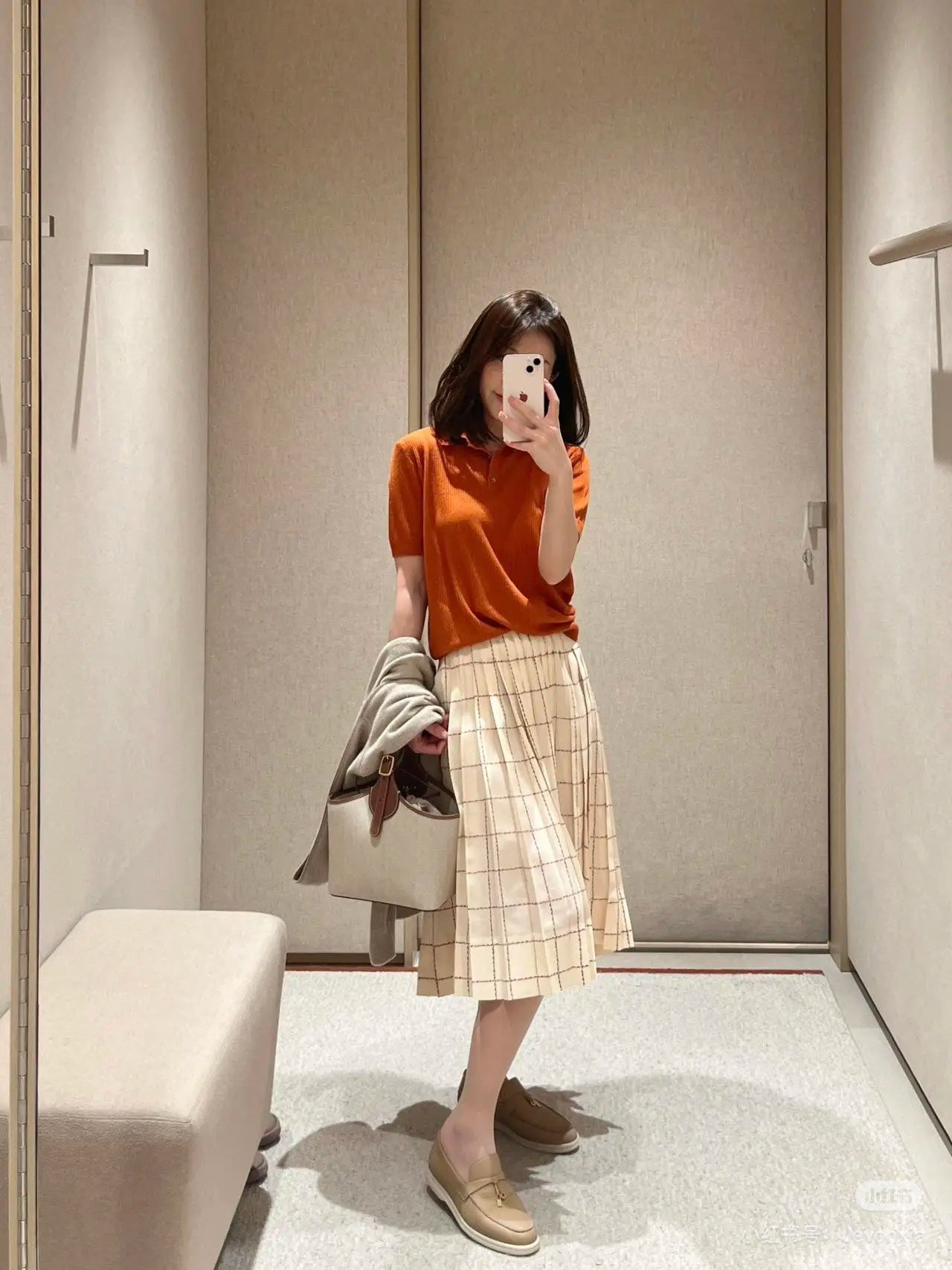 Loro 25ss silk skirt