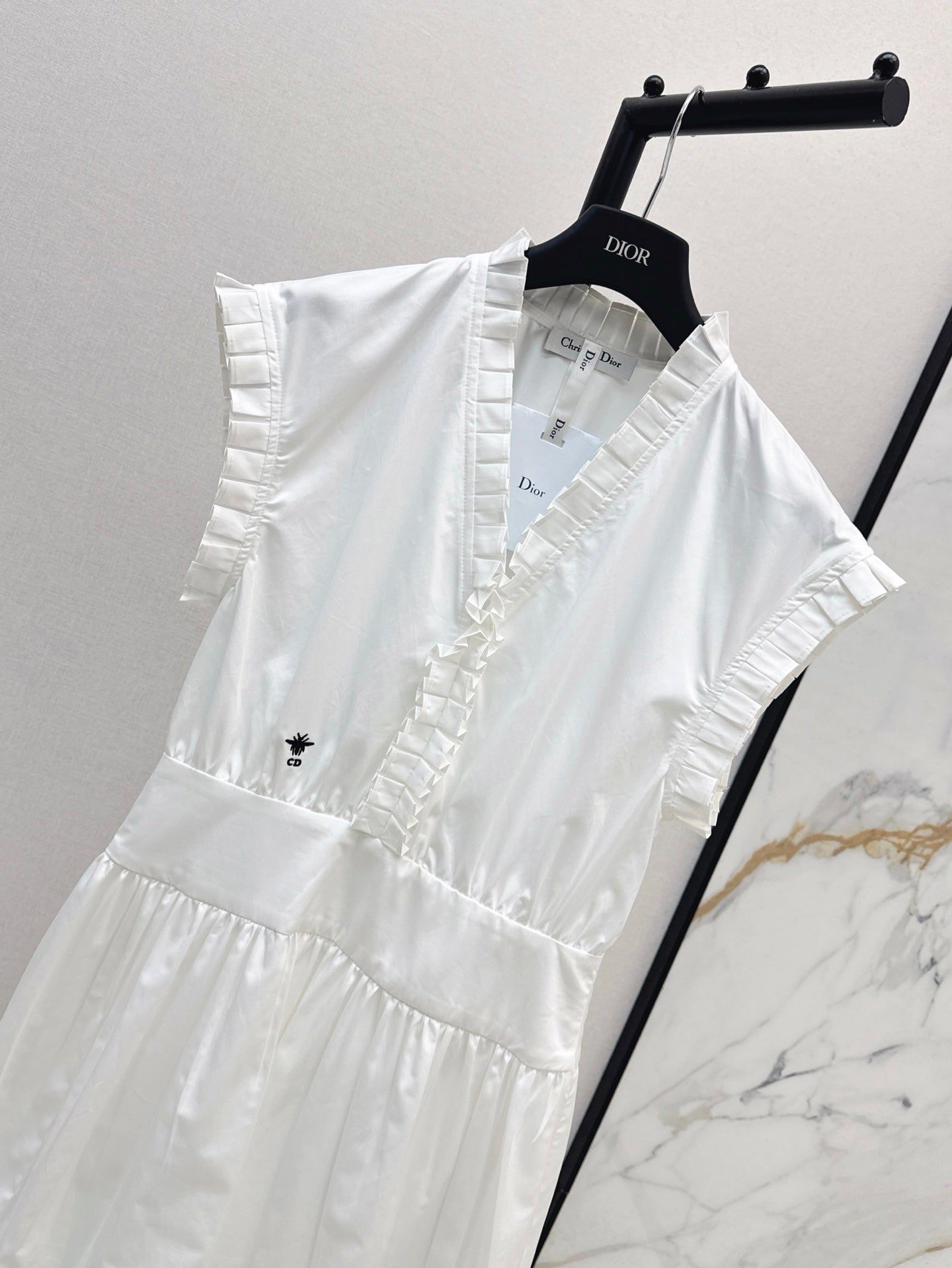 CD 25ss ruffle sleeveless dress