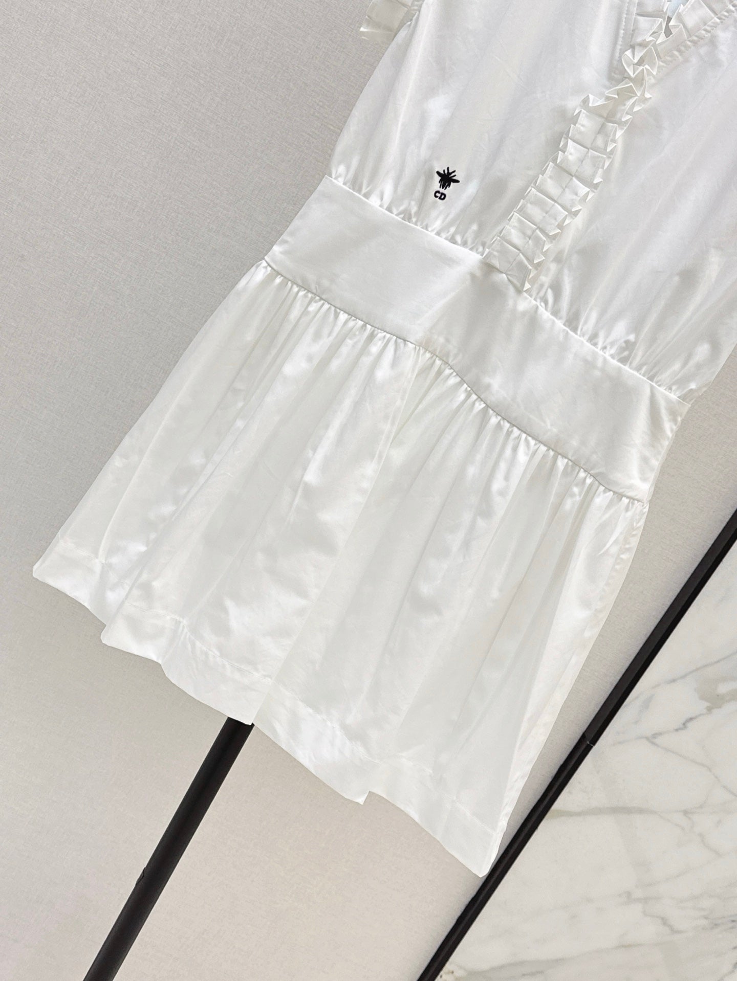 CD 25ss ruffle sleeveless dress