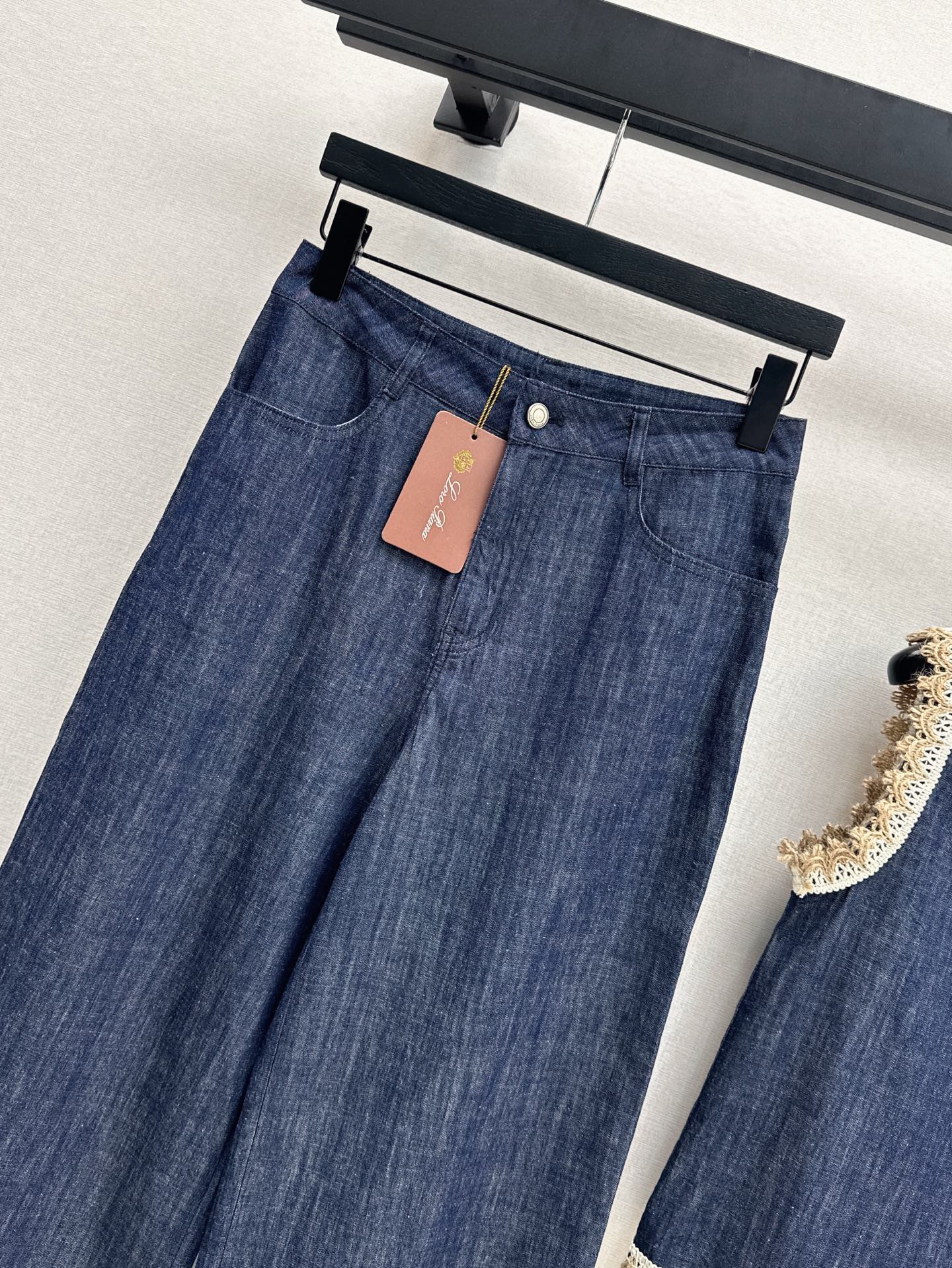 Loro 25SS lace jeans