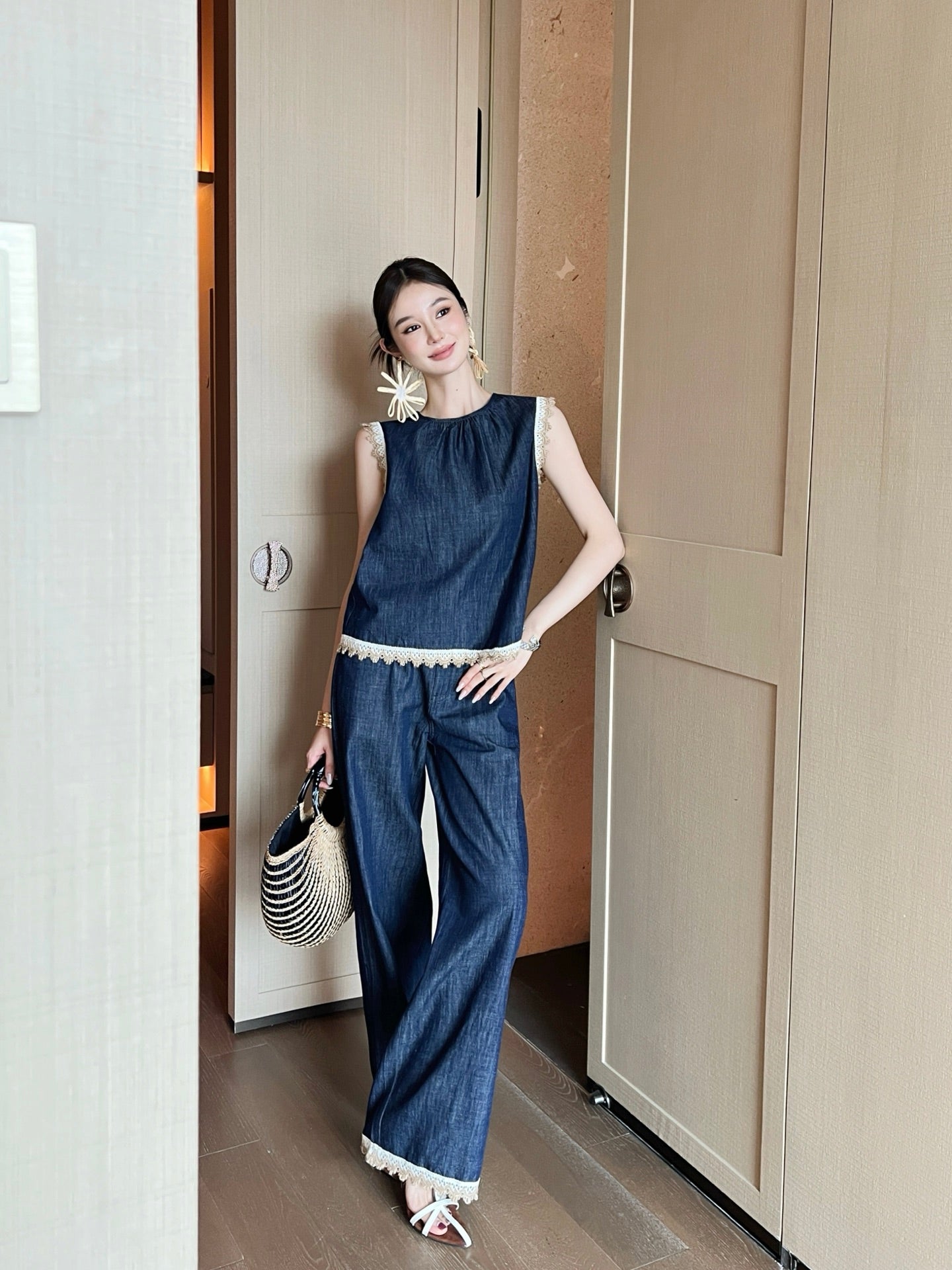 Loro 25SS lace jeans