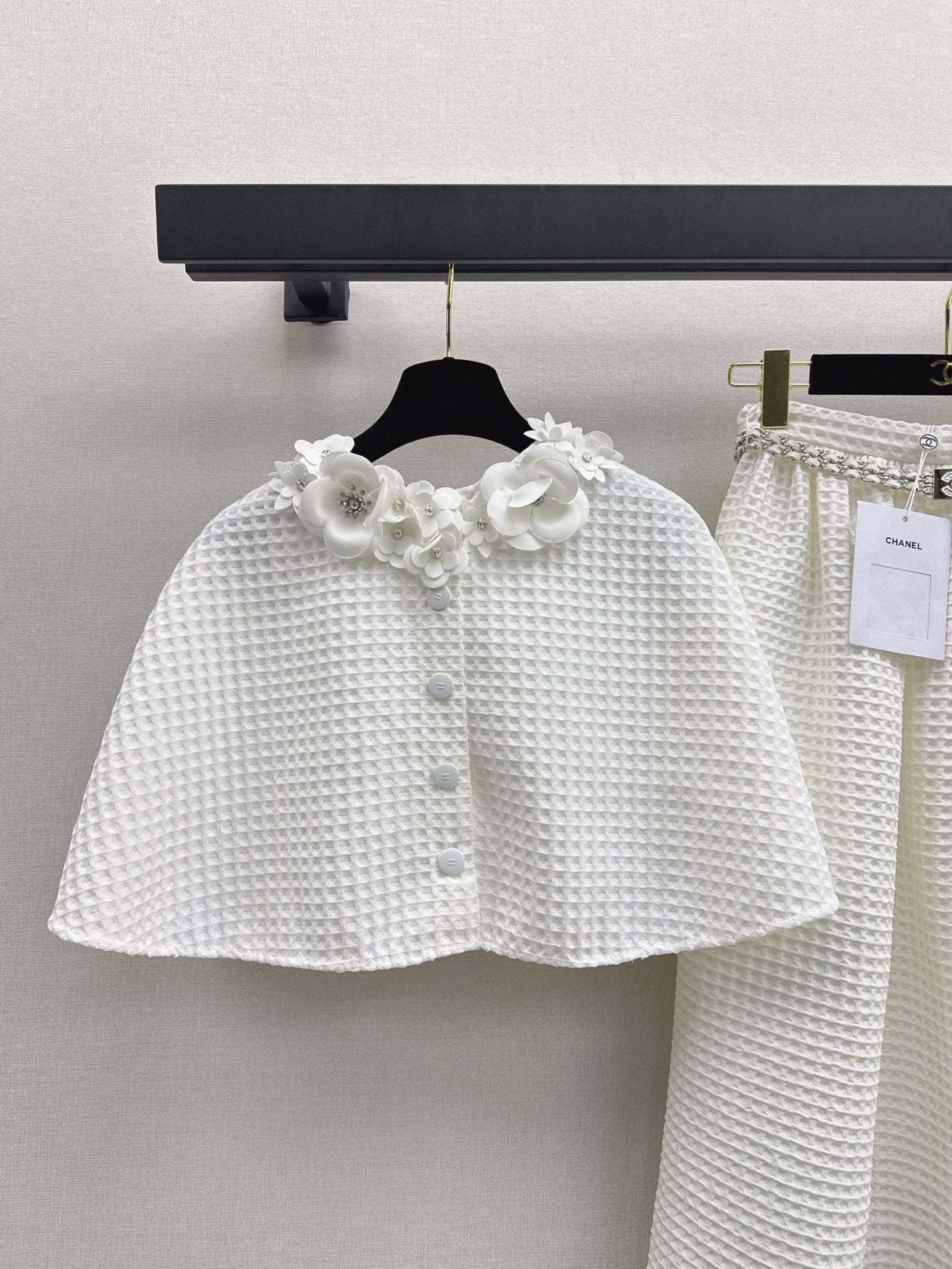 Chan 25ss woven cape top