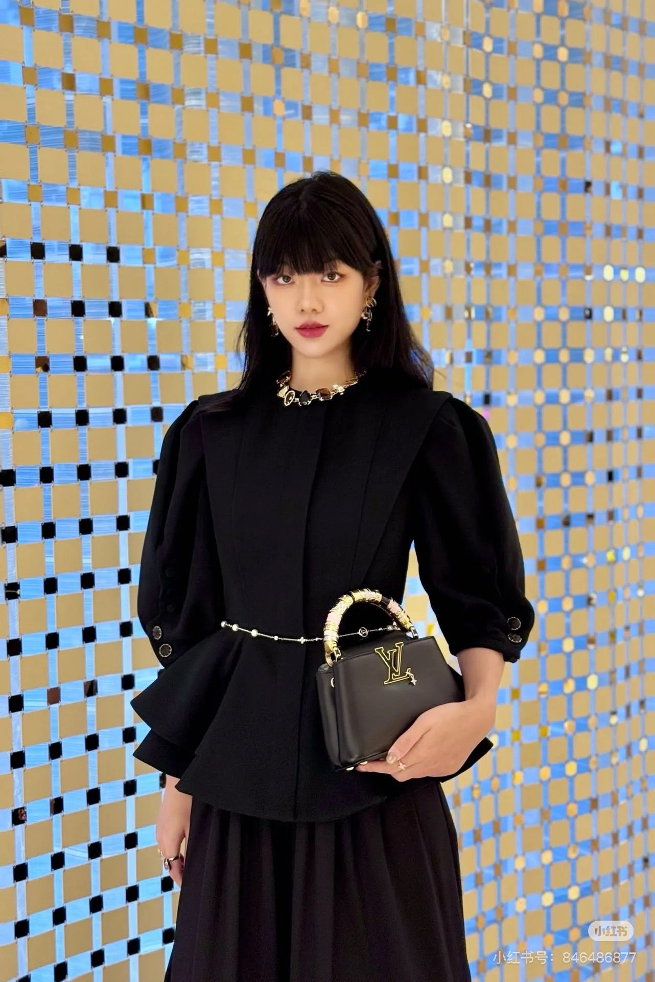 Louis 25ss ruffle coat