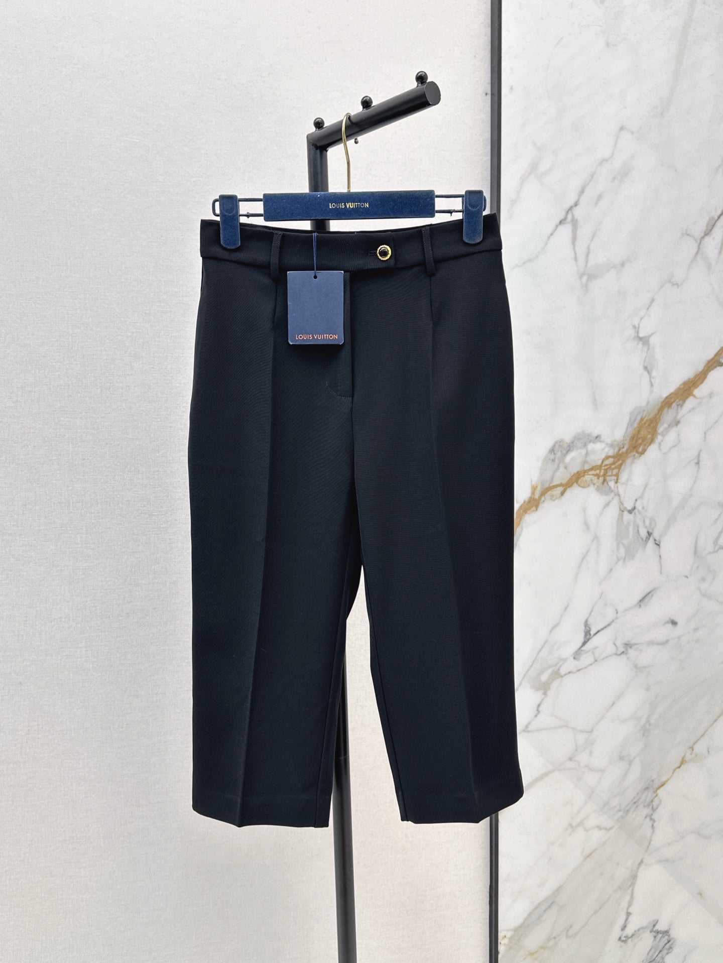 Louis 25ss capri pants