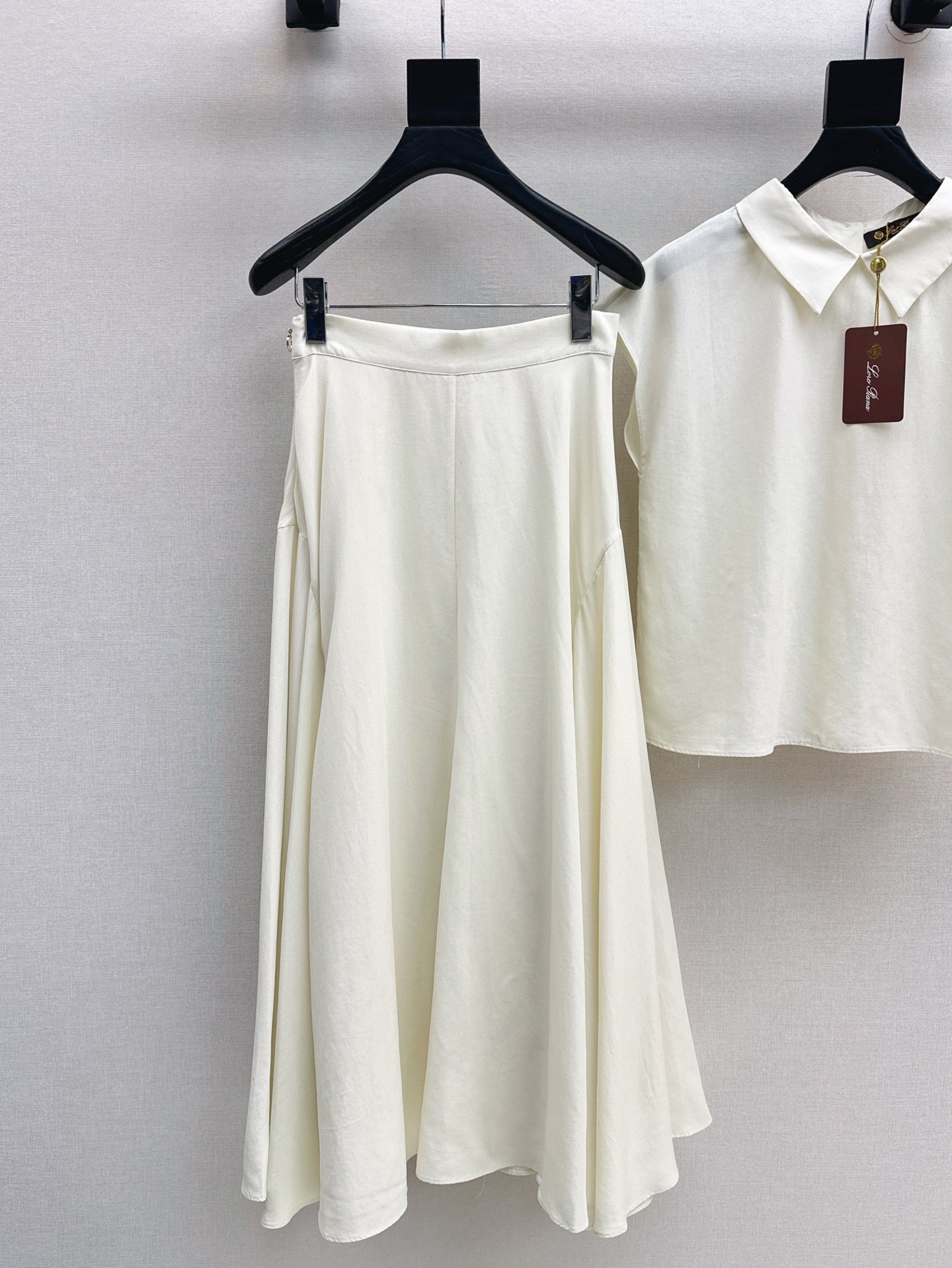 Loro 25ss skirt set
