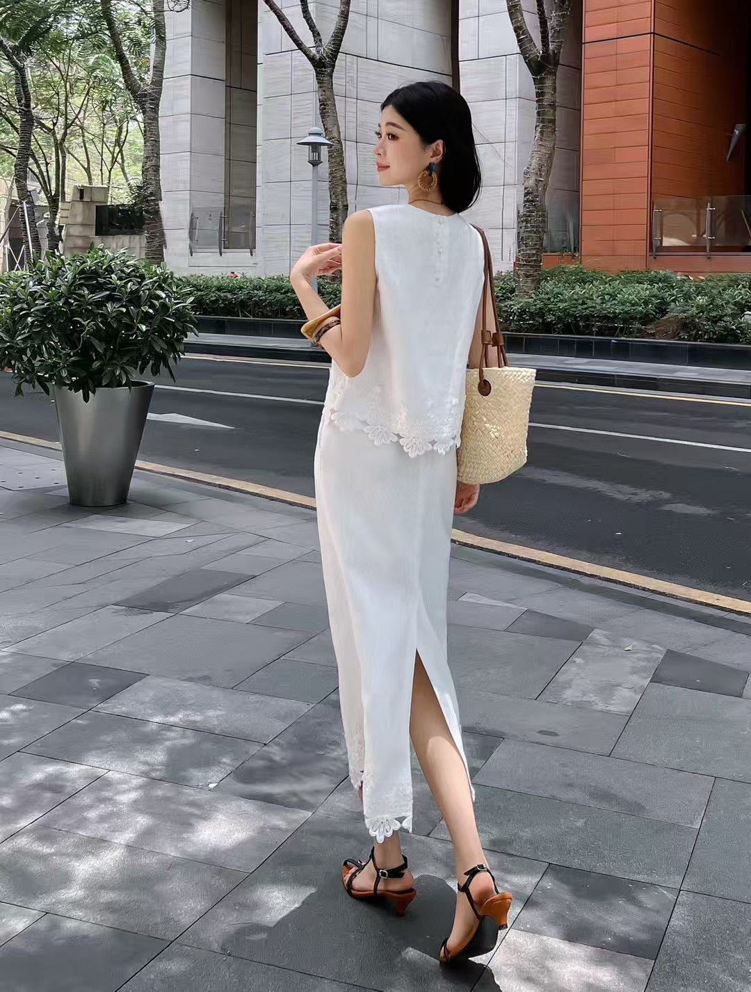 Loro 25ss embroidered lace suit
