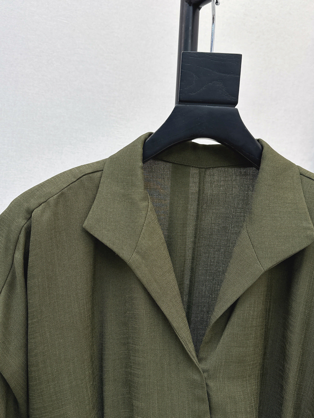 Loro 25ss old money style dress