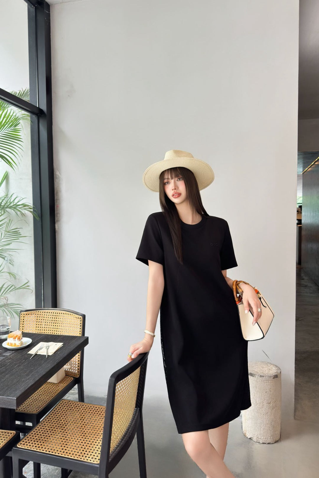 Guc 25ss embroidered dress