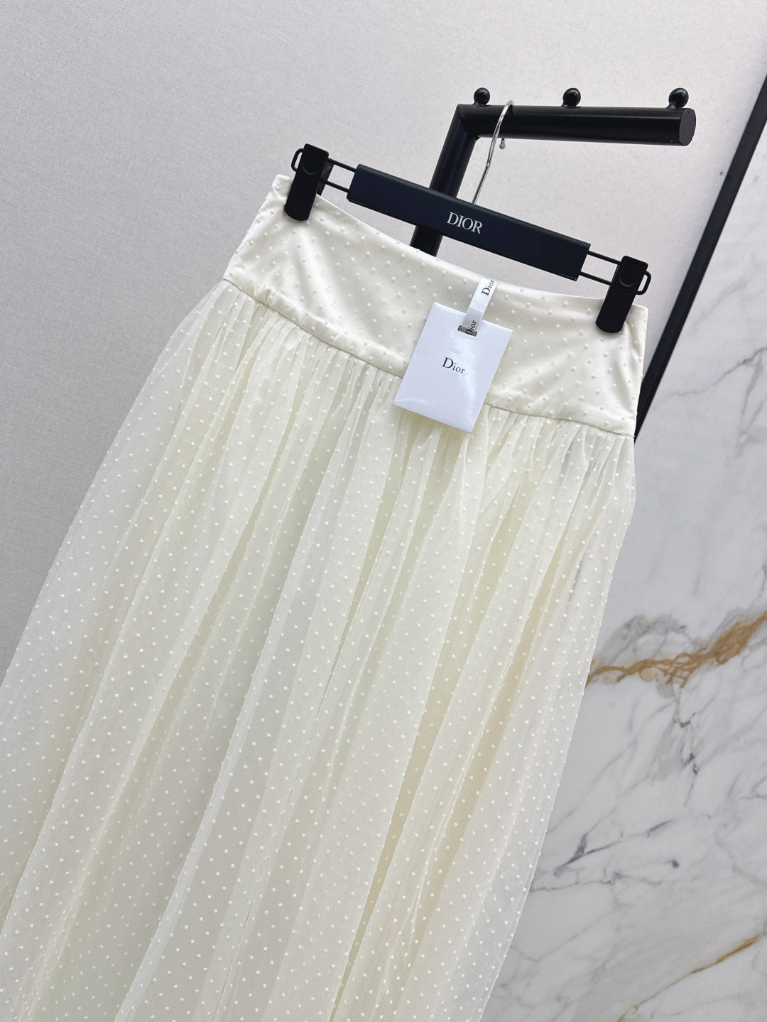 CD 25ss pleated skirt