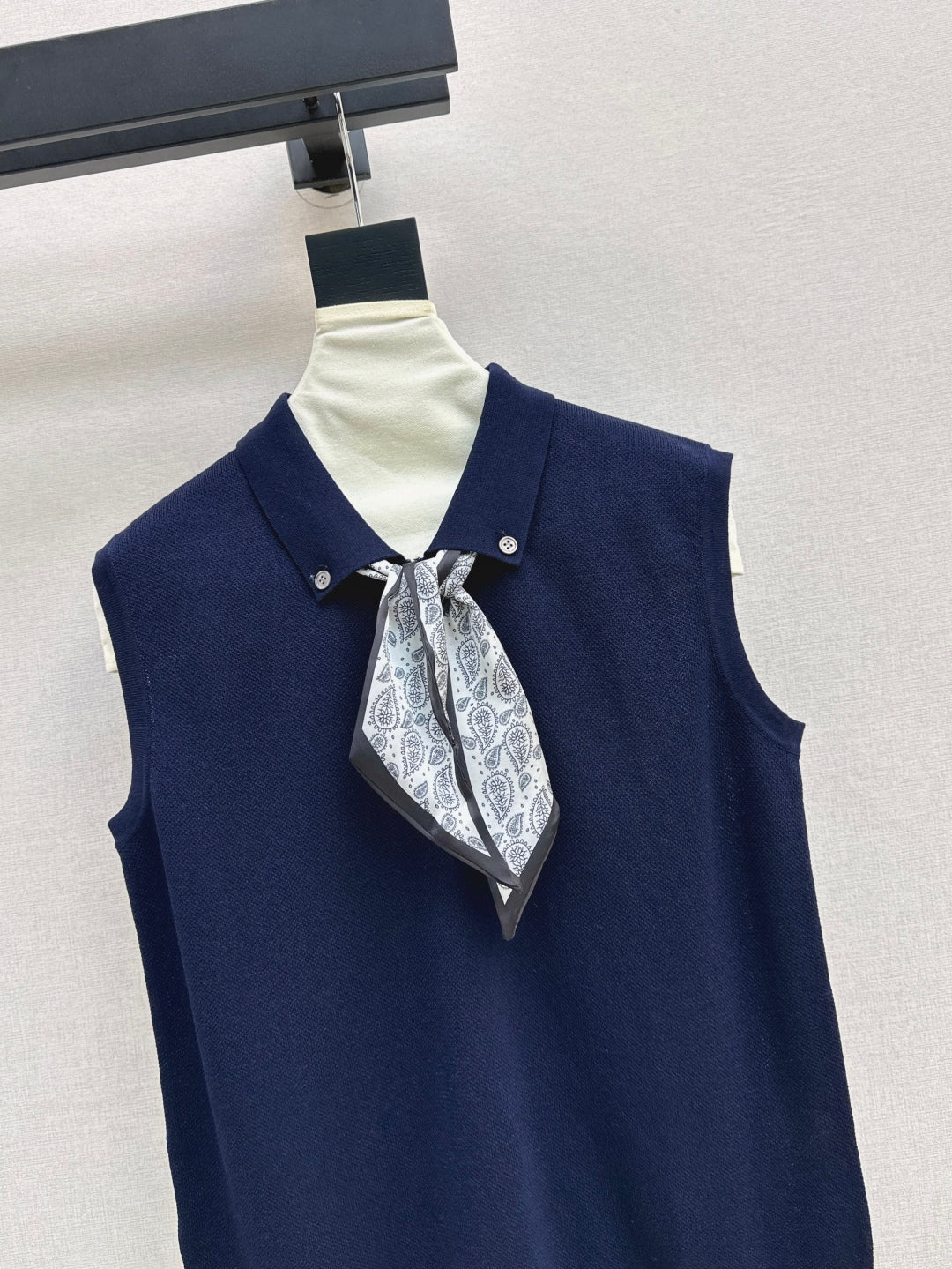 CD 25SS knit vest