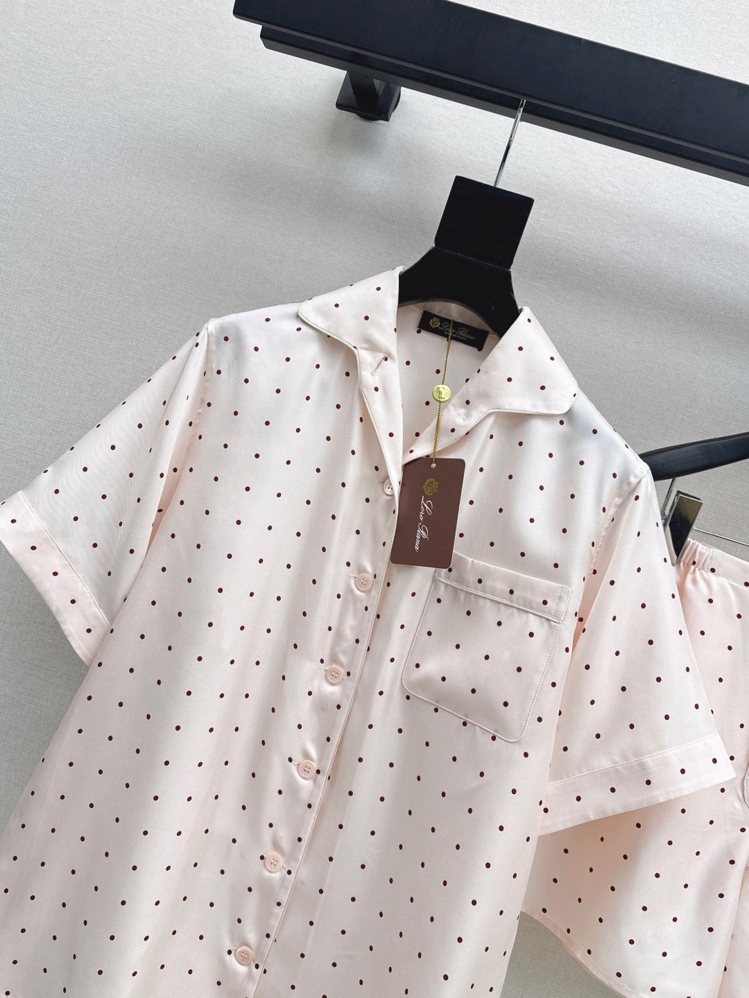 Loro 25ss Silk suit