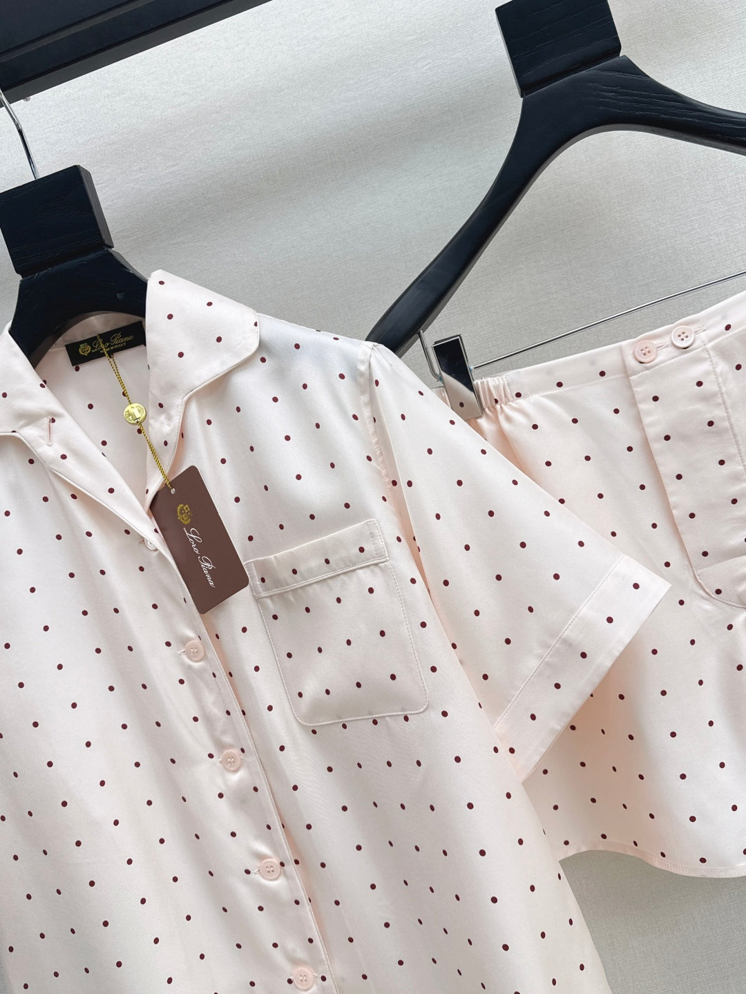 Loro 25ss Silk suit