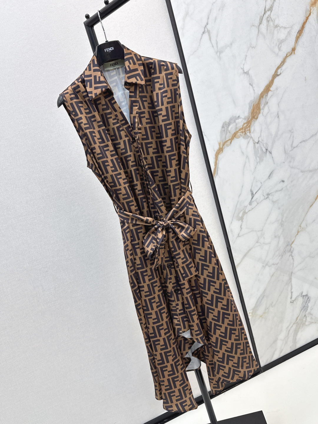 Fen 25ss sleeveless dress