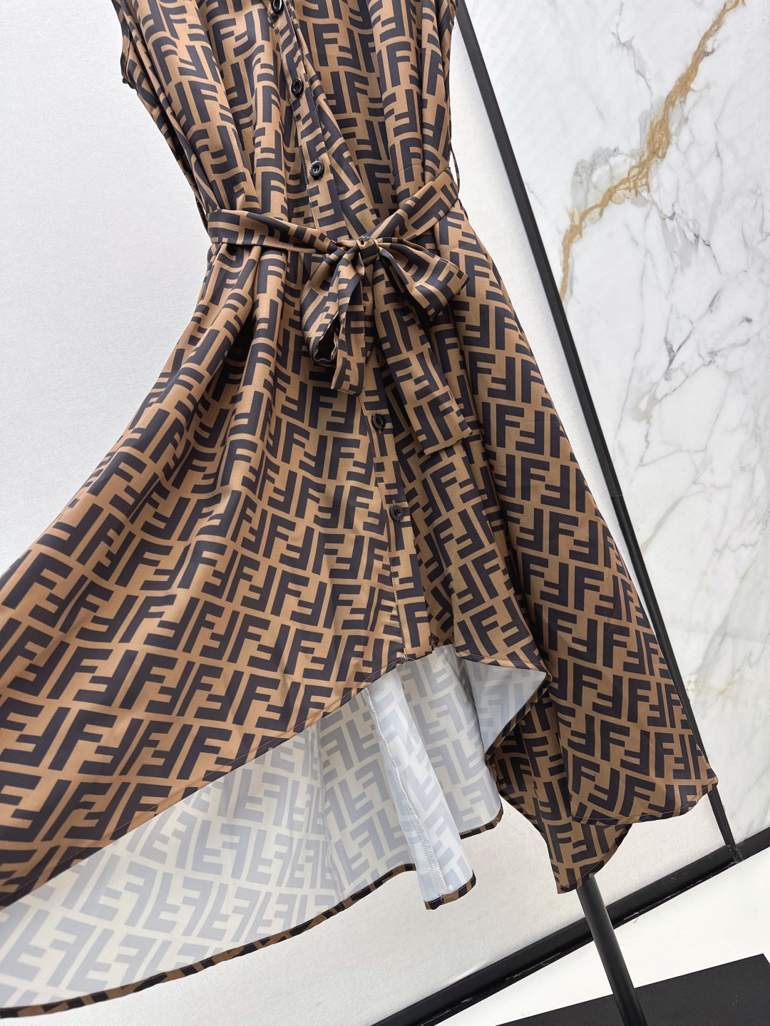 Fen 25ss sleeveless dress