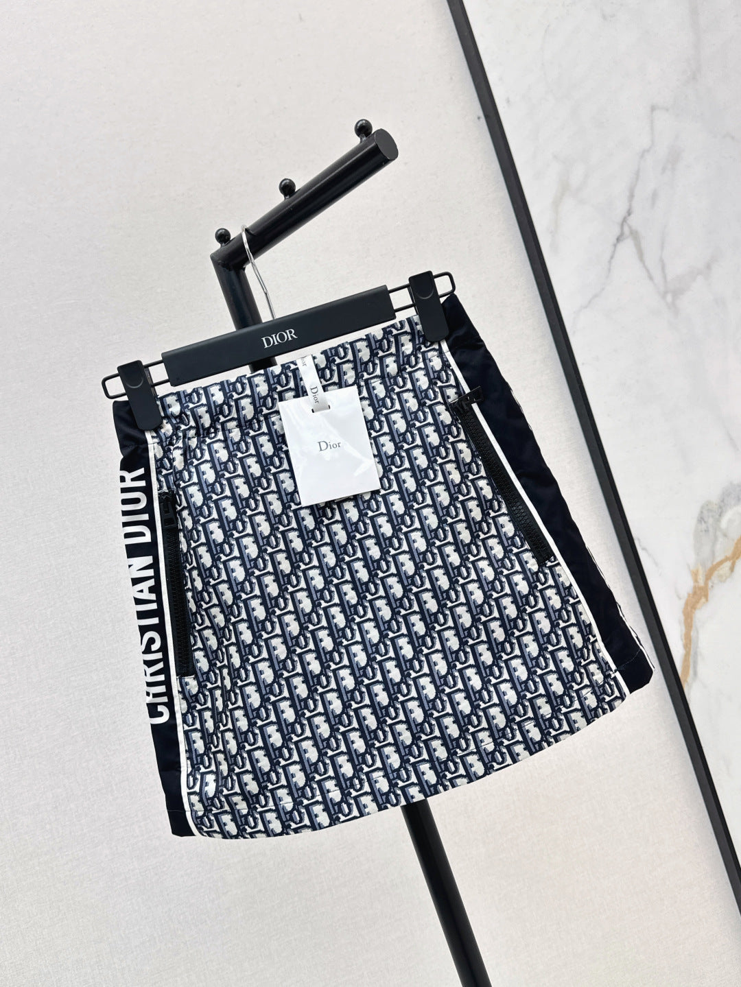 CD 25ss monogram skirt
