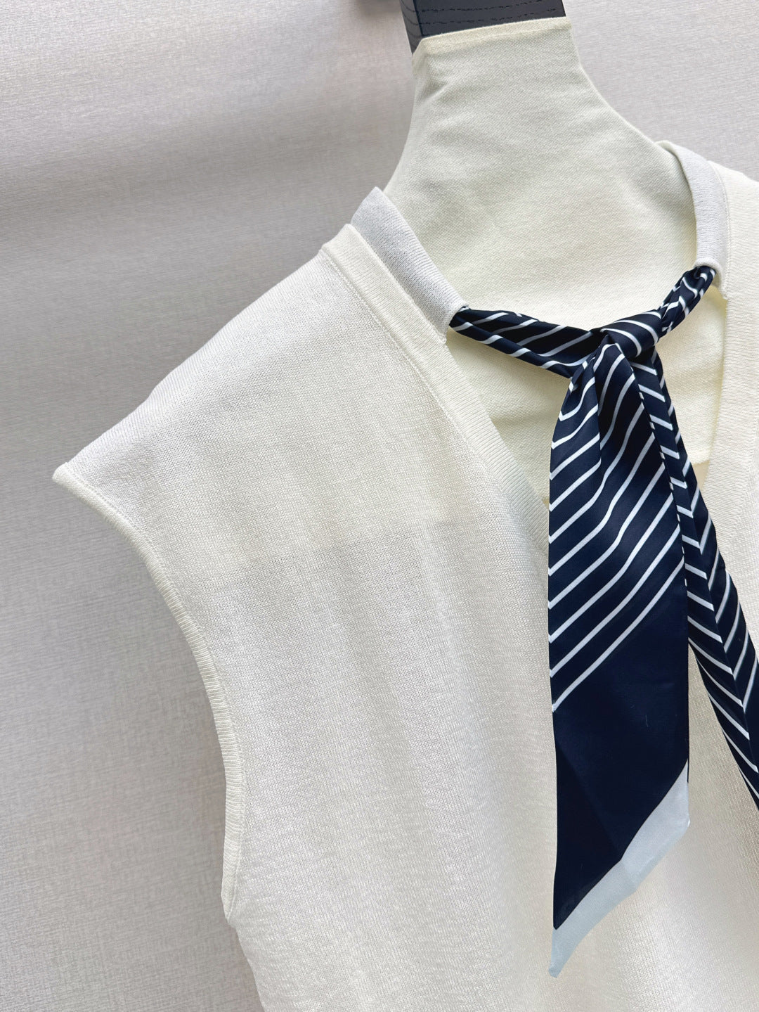 CD 25SS knit vest