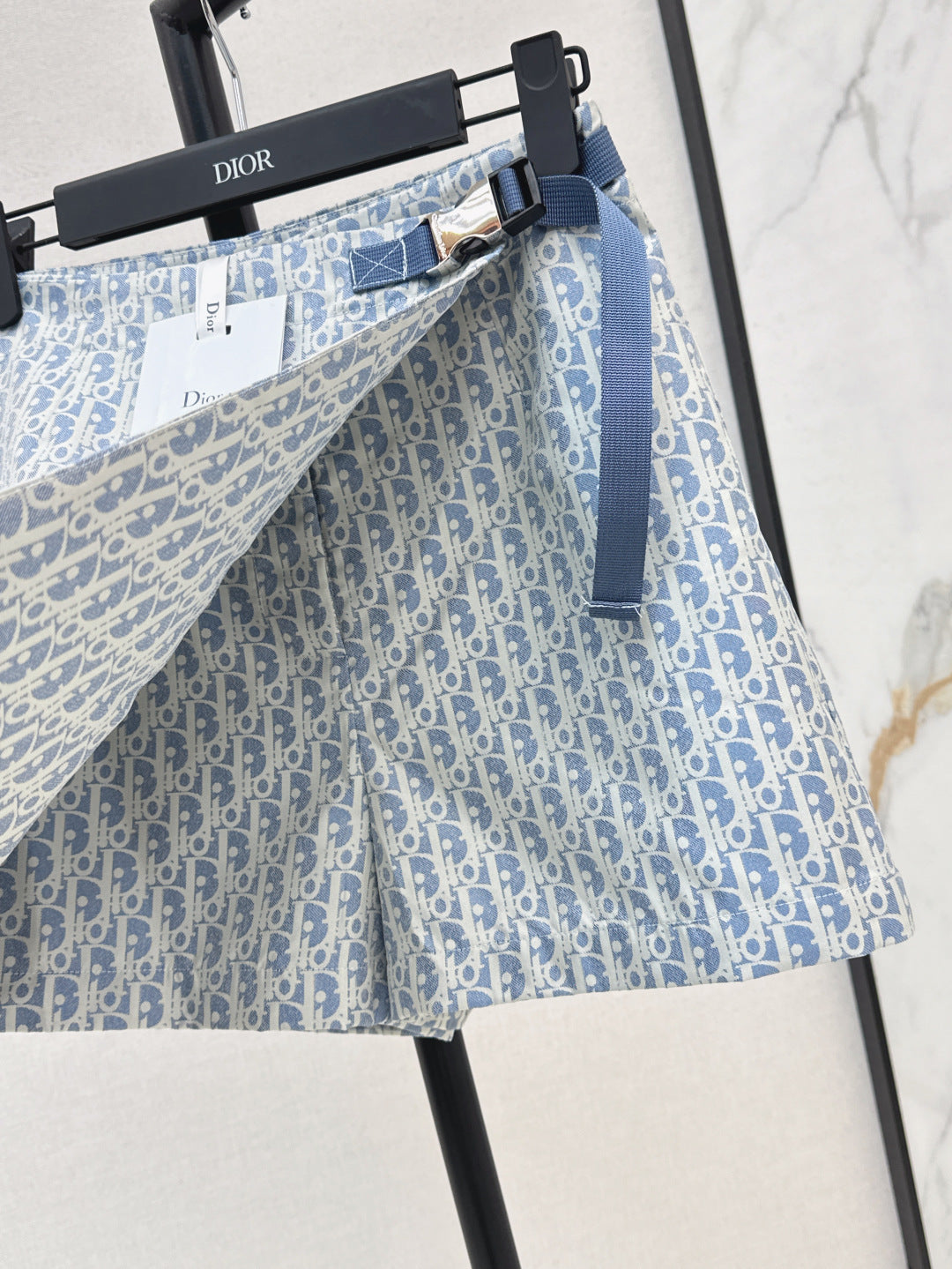 CD 25SS miss print skort