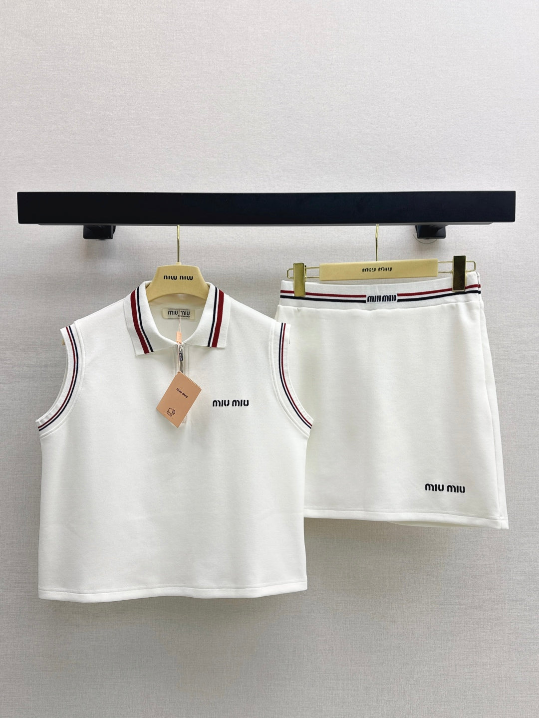 Miu 25ss vest skirt set