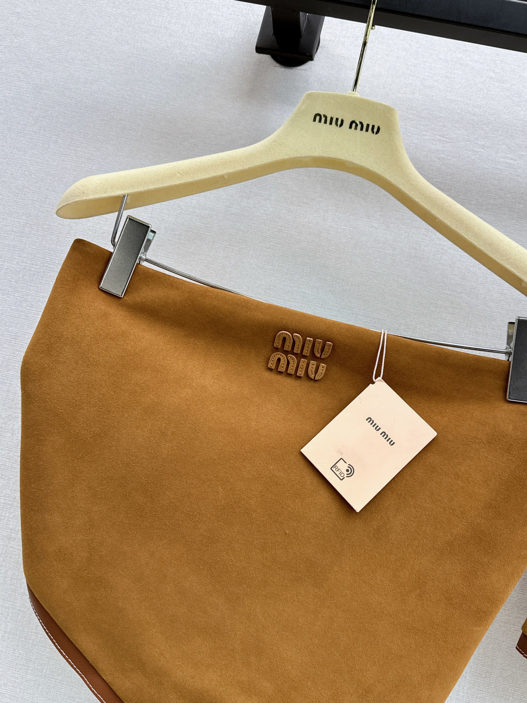 Miu 25ss suede tube top