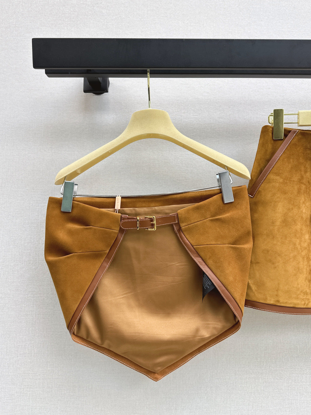 Miu 25ss suede tube top