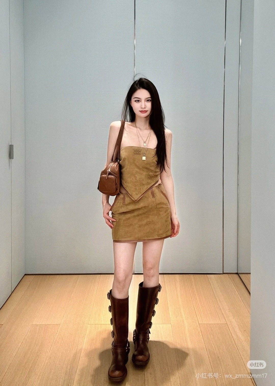 Miu 25ss suede tube top