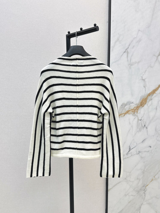 CD 25ss miss D sweater