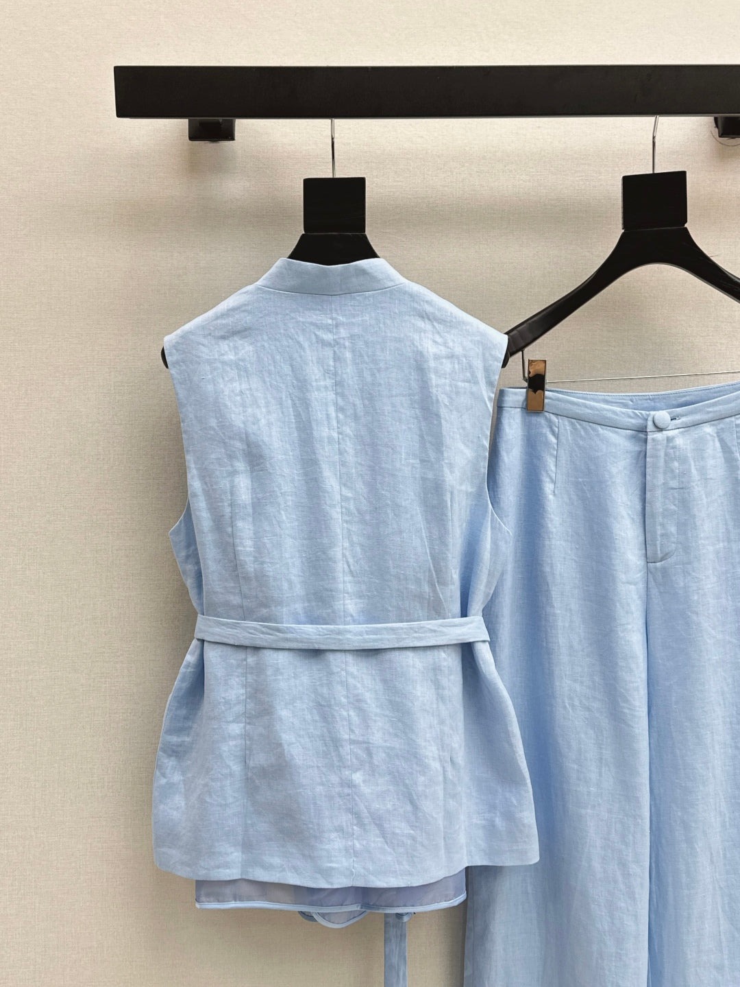 Brune 25ss linen suit