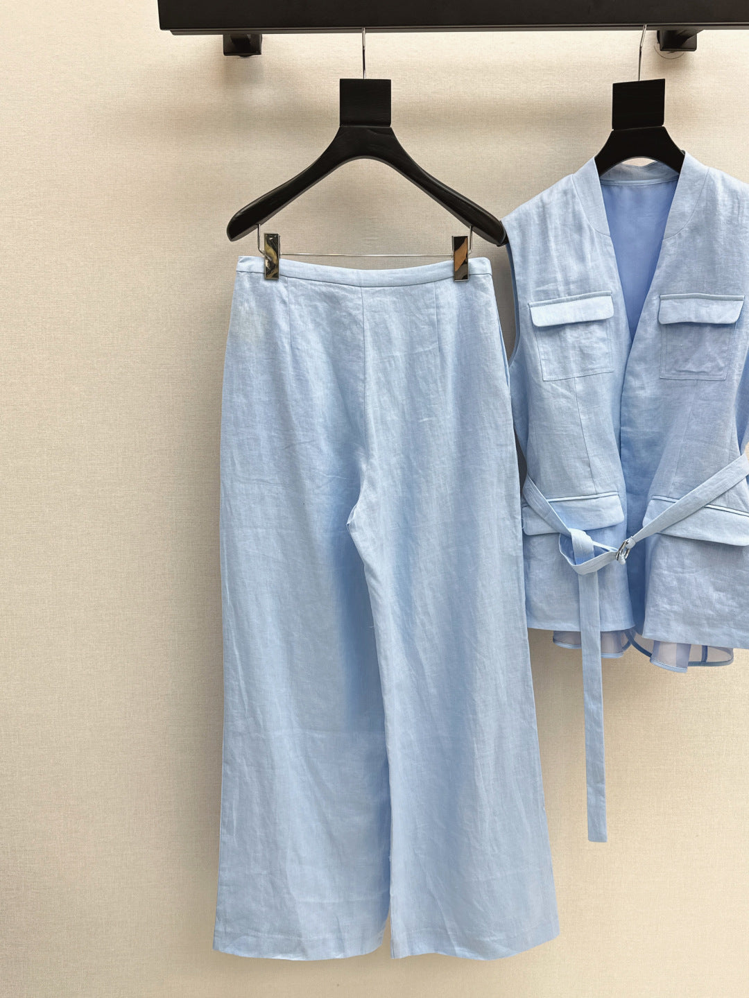 Brune 25ss linen suit