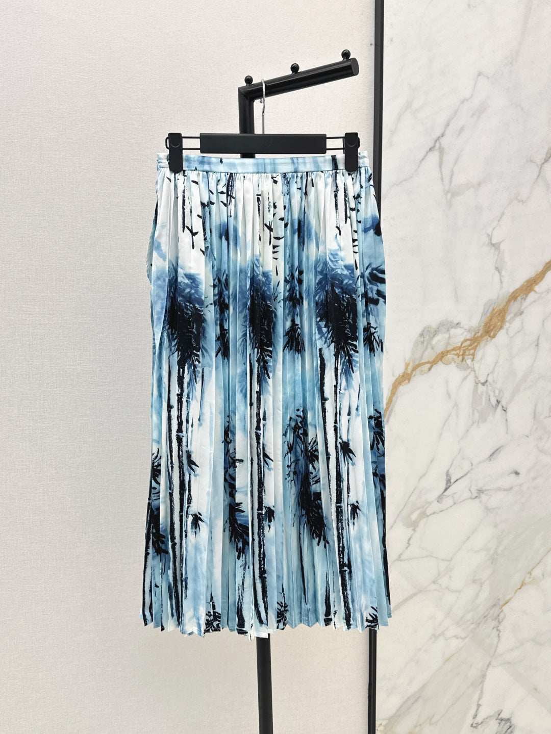 CD 25ss pleated skirt