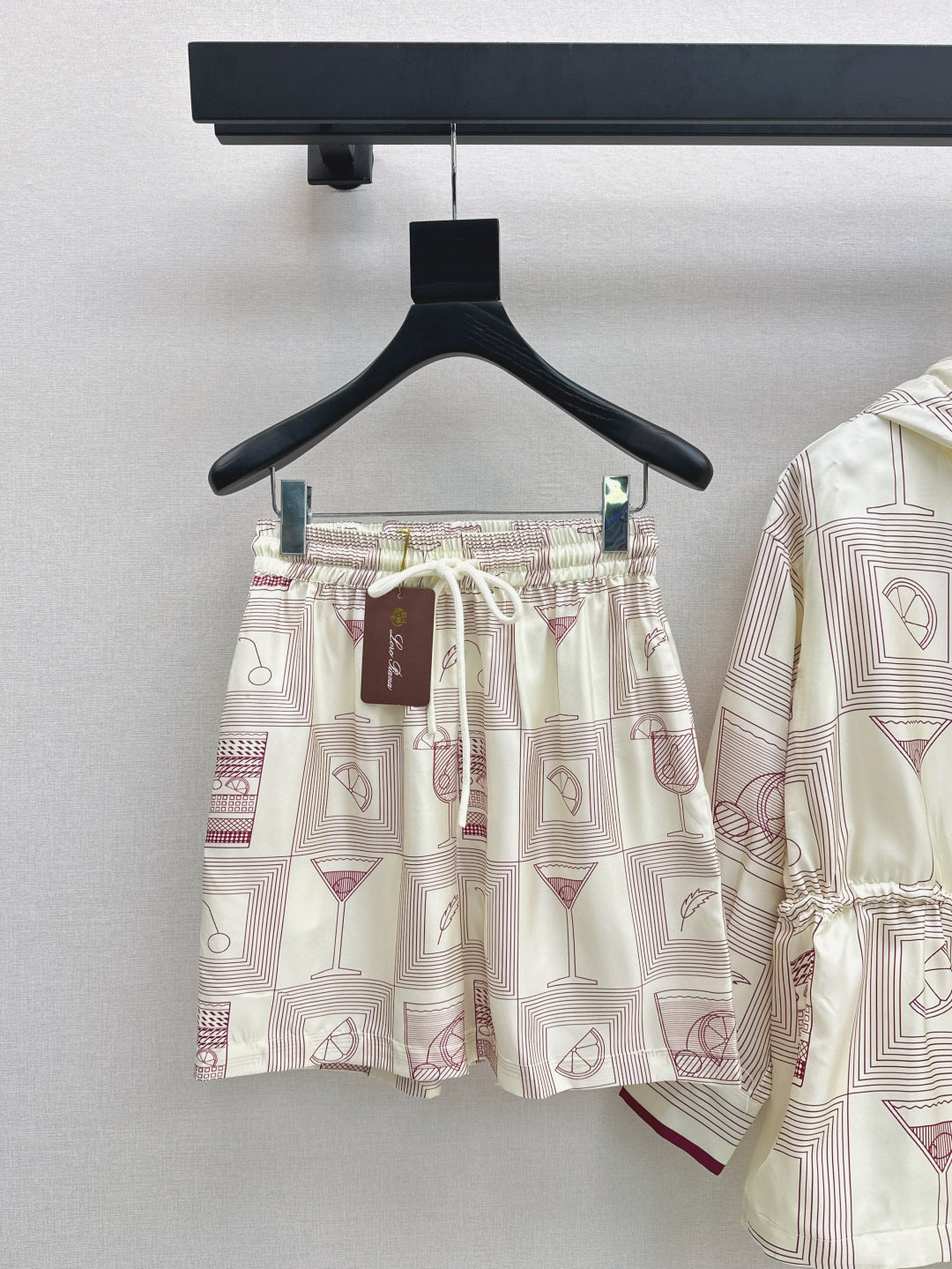 Loro 25ss silk short