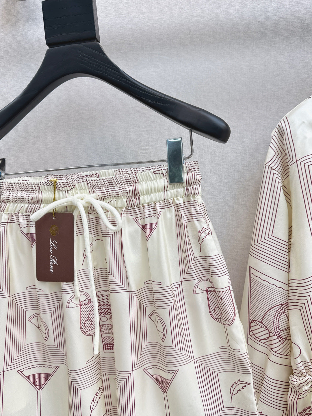 Loro 25ss silk short