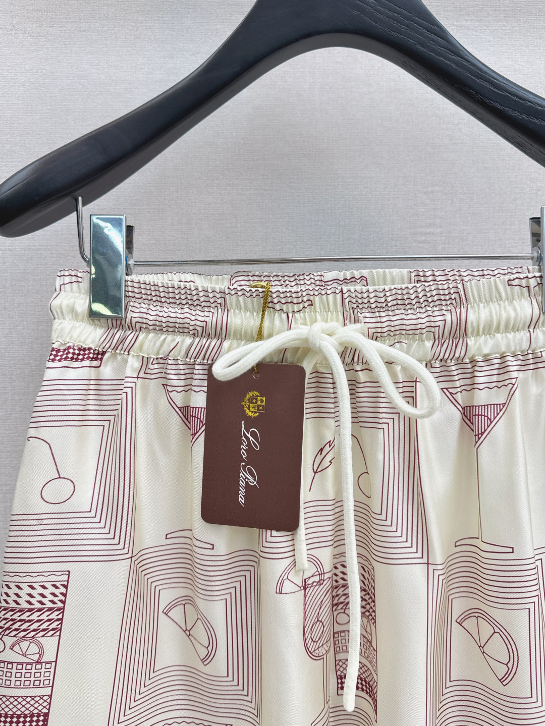 Loro 25ss silk short