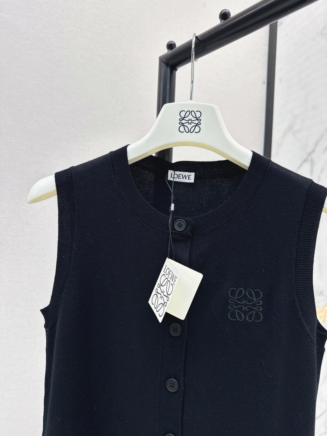 Loe 25ss knit vest
