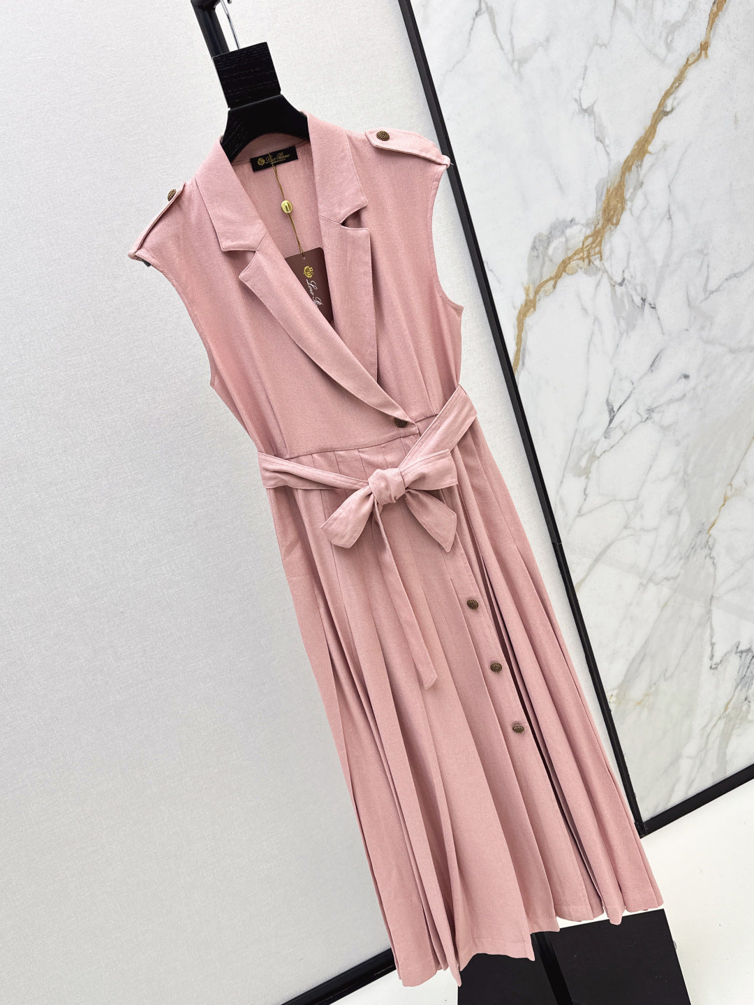Loro 25ss sleeveless dress