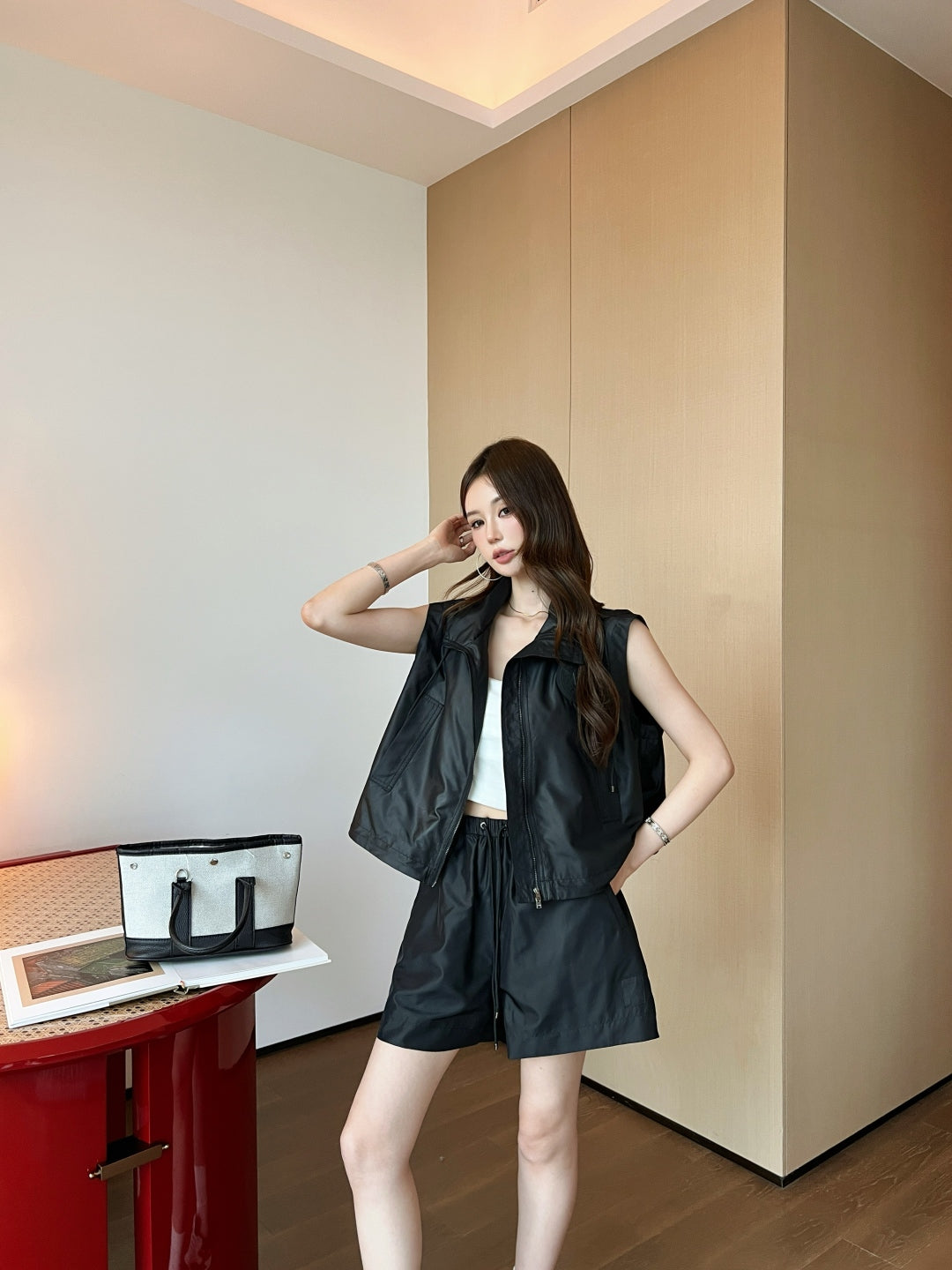 Fend 25ss sleeveless jacket