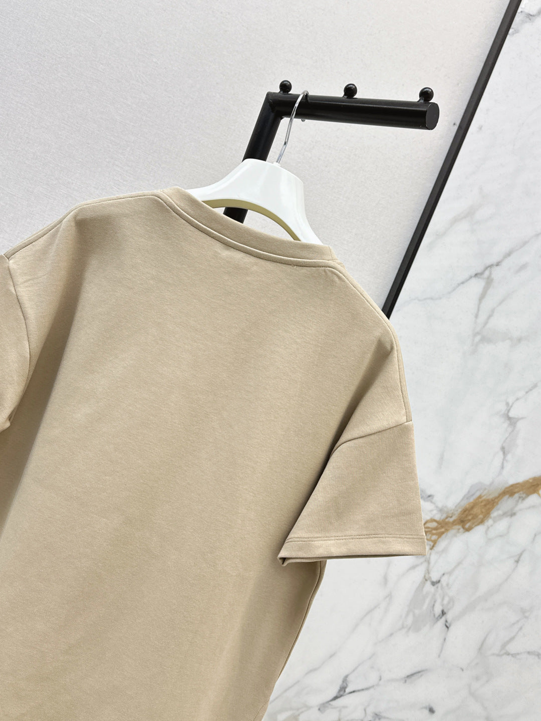 Loe 25ss embroidered t-shirt