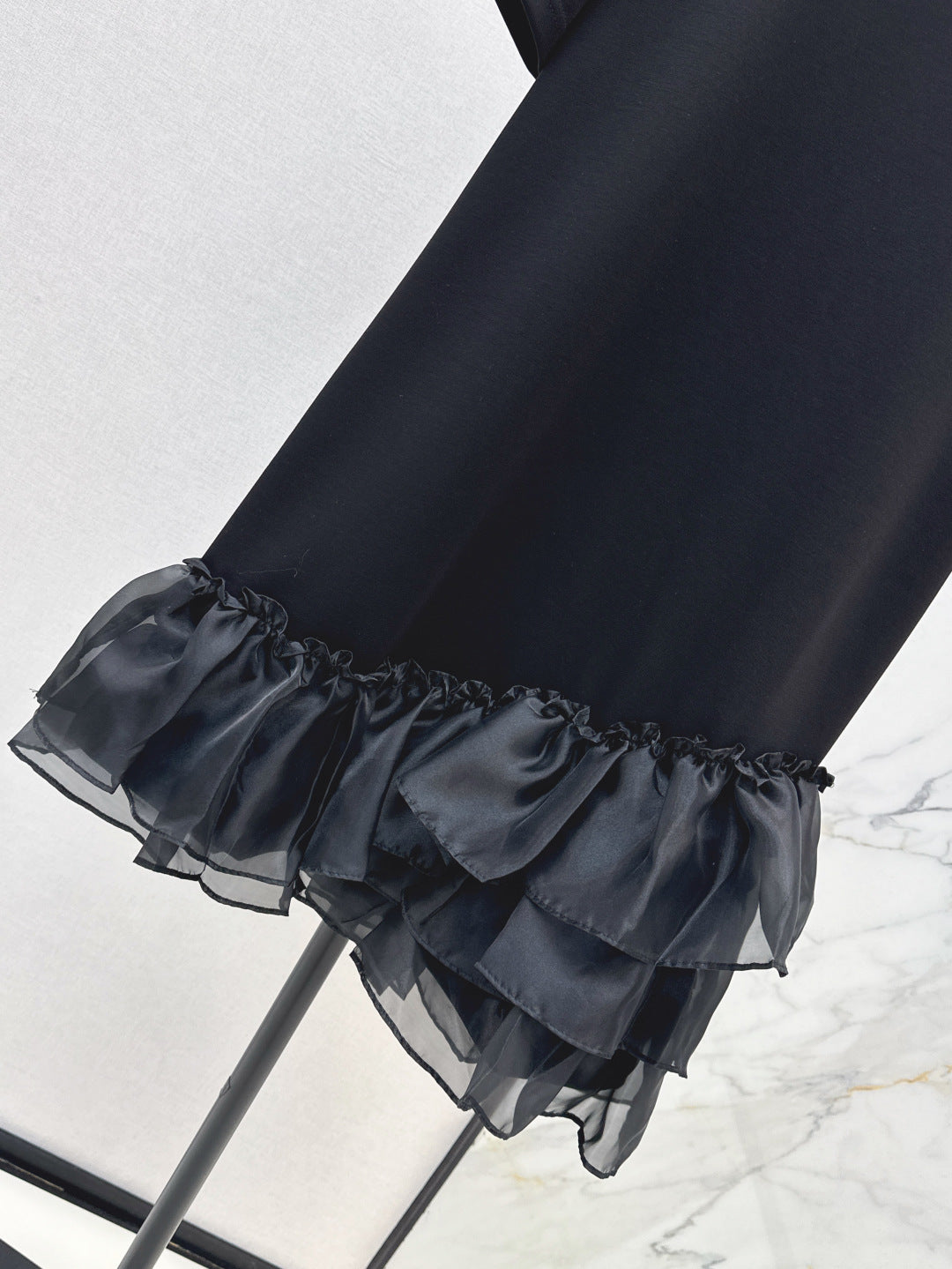 Loe 25ss ruffle dress