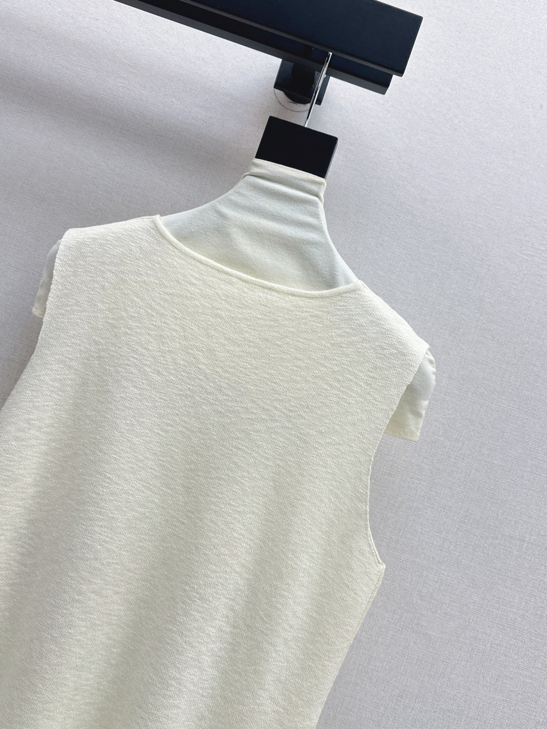 Max 25ss embroidered vest