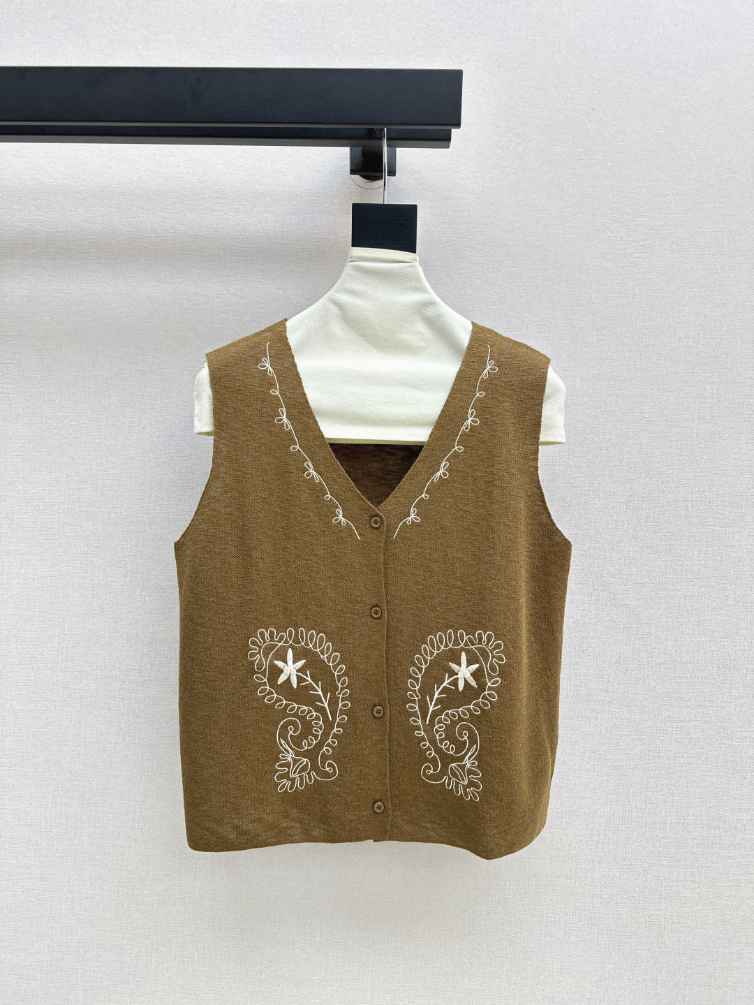 Max 25ss embroidered vest