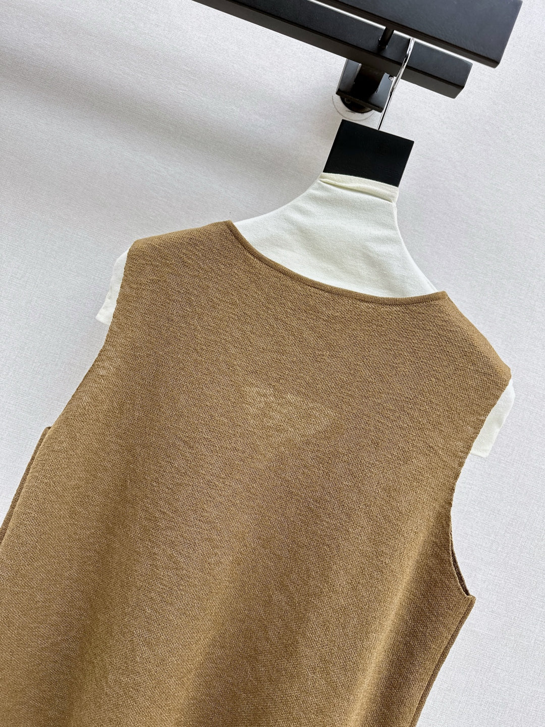 Max 25ss embroidered vest