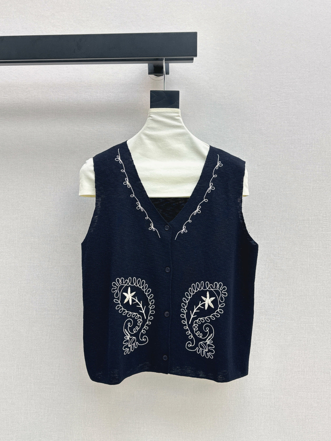 Max 25ss embroidered vest