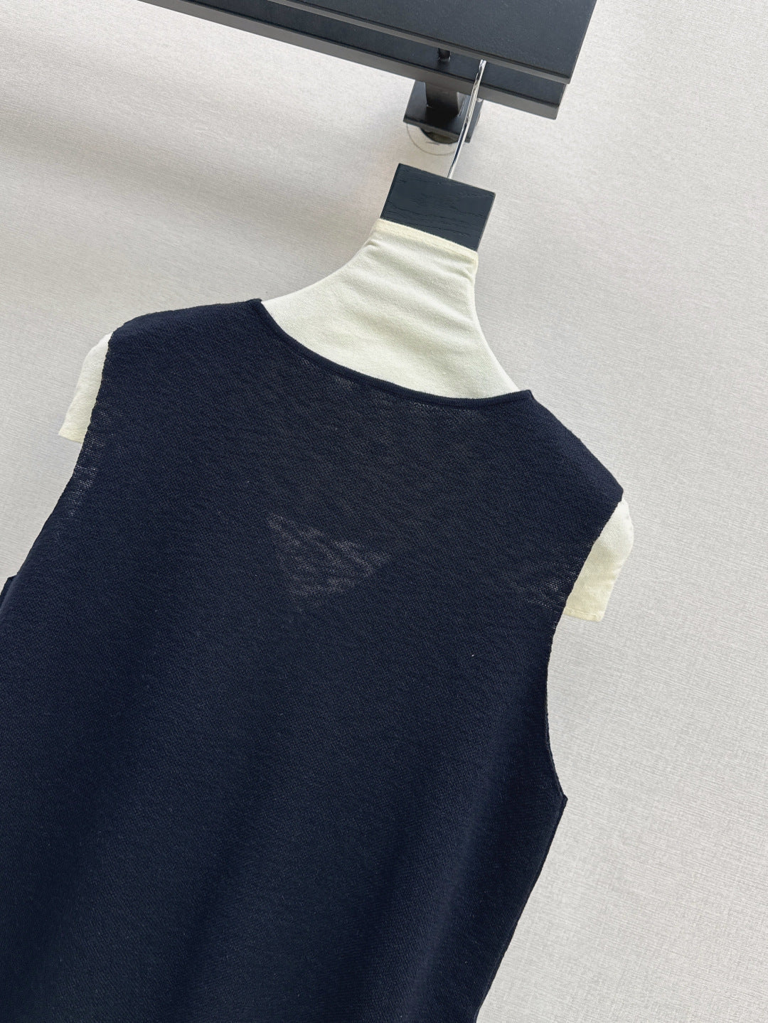 Max 25ss embroidered vest
