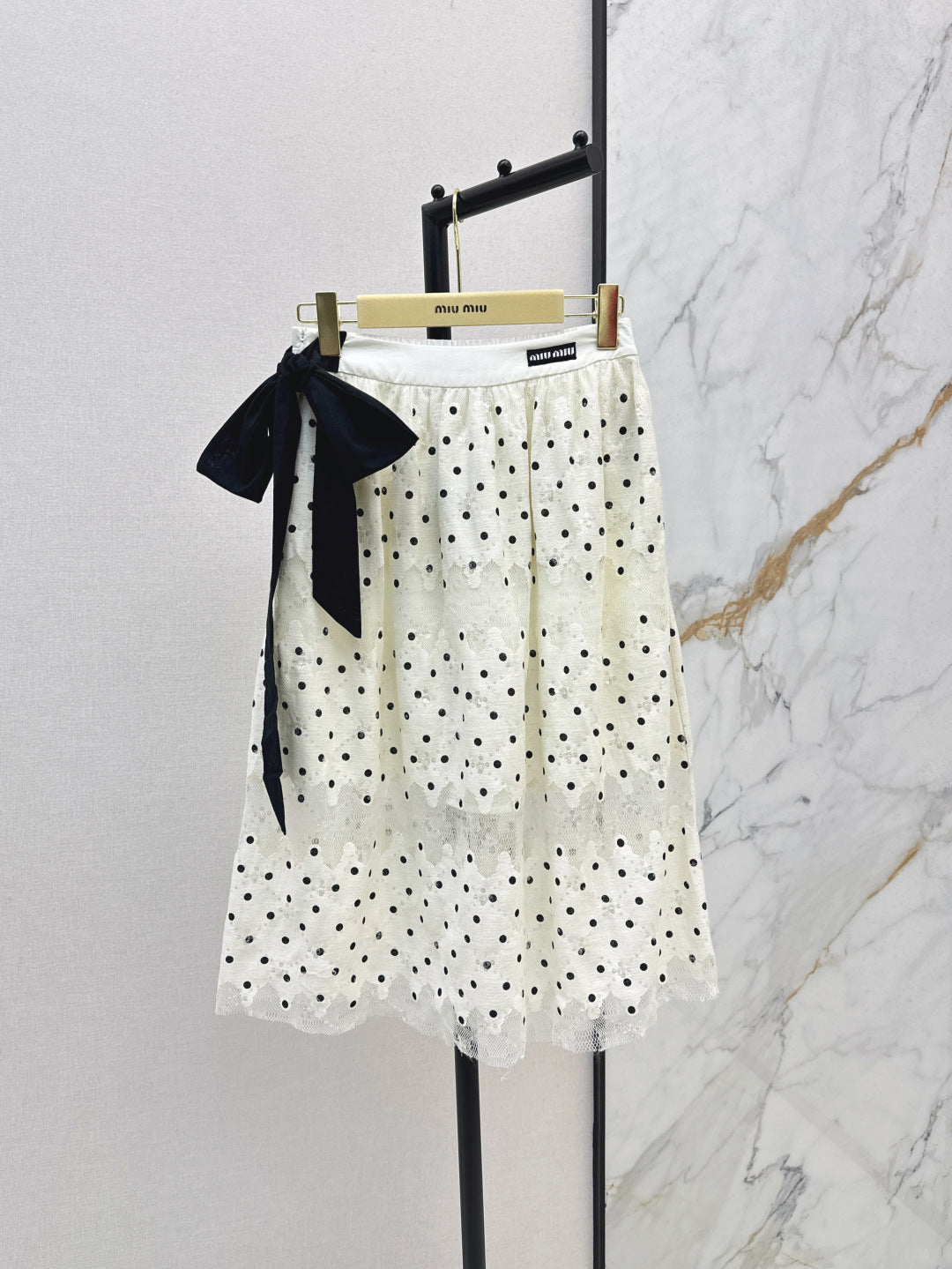 Miu 25ss lace skirt