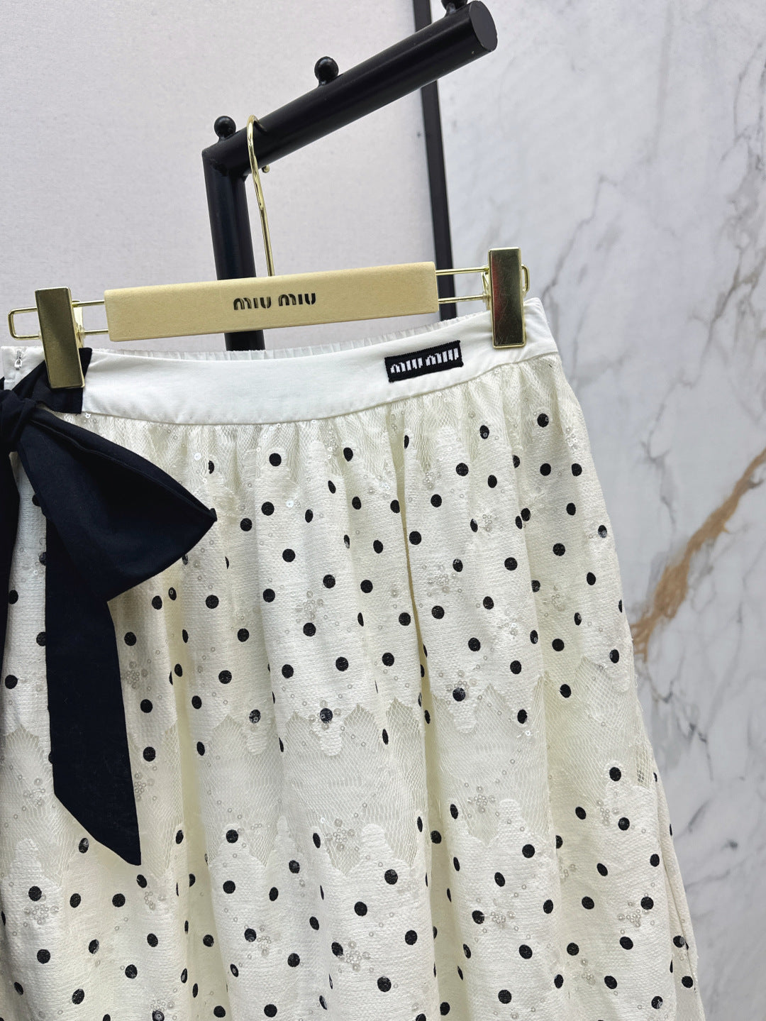 Miu 25ss lace skirt