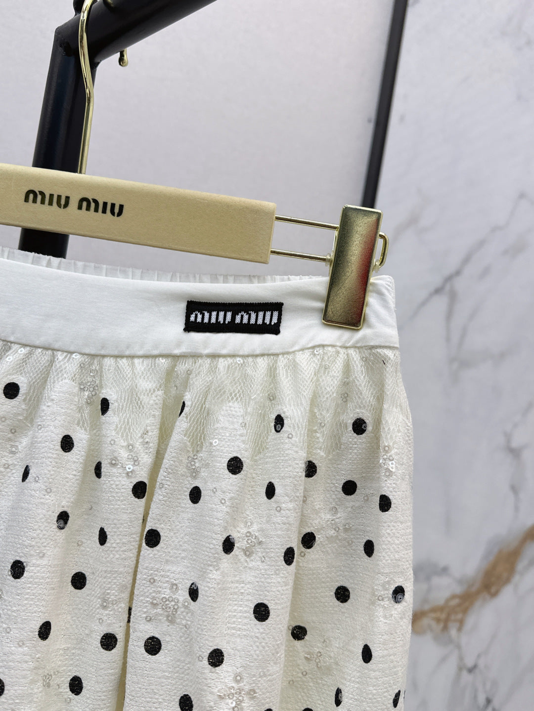 Miu 25ss lace skirt