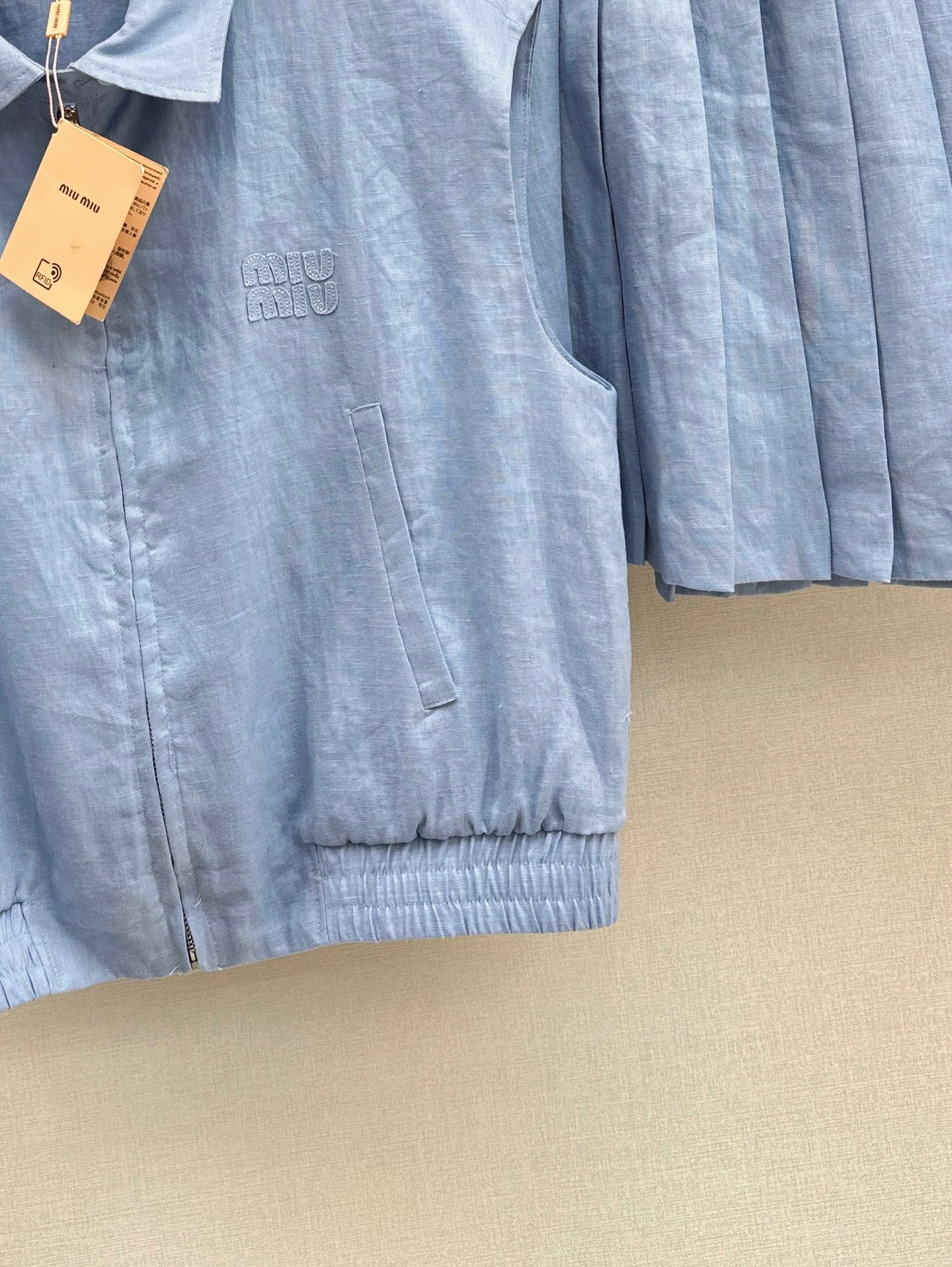Miu 25ss linen suit