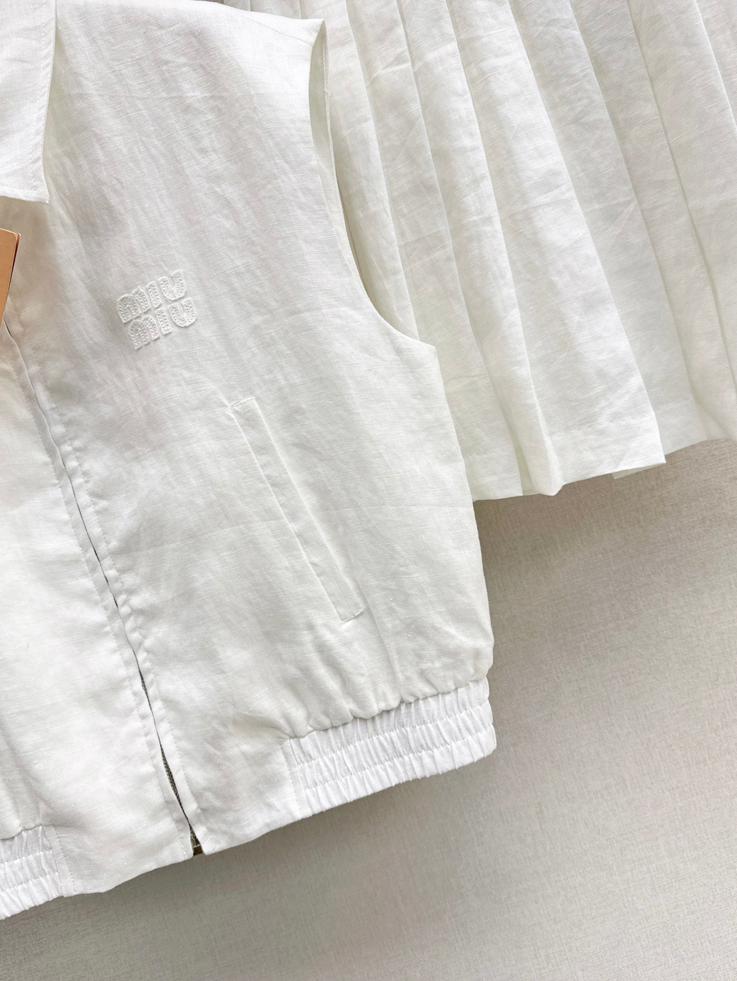 Miu 25ss linen suit