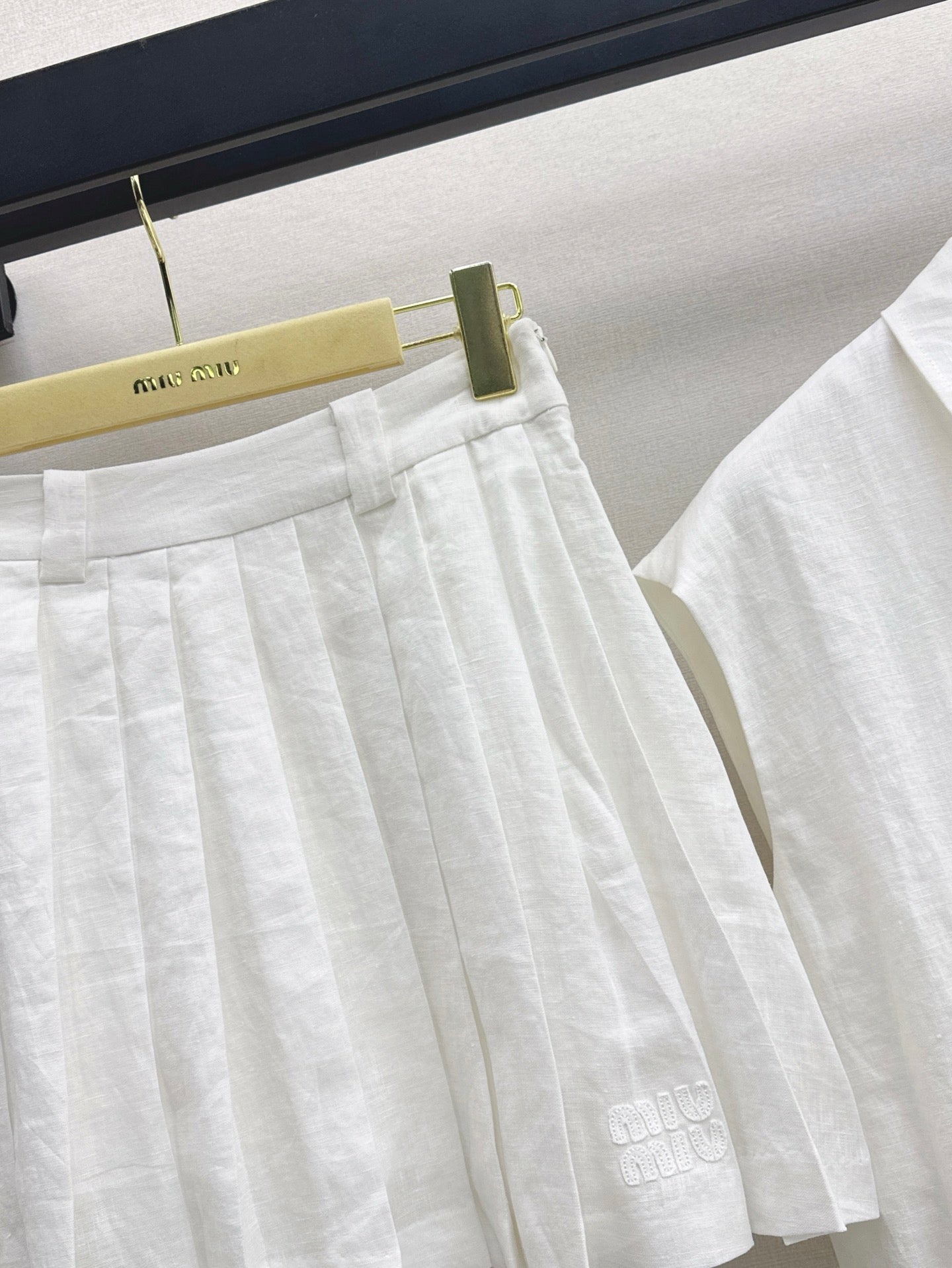 Miu 25ss linen suit