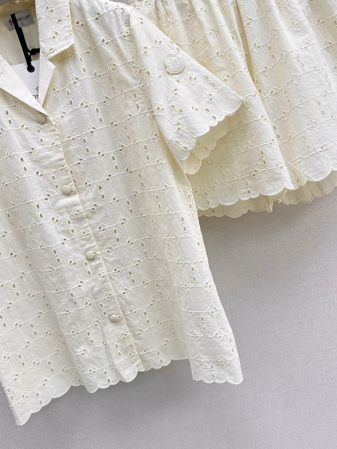 Monc 25ss embroidered suit