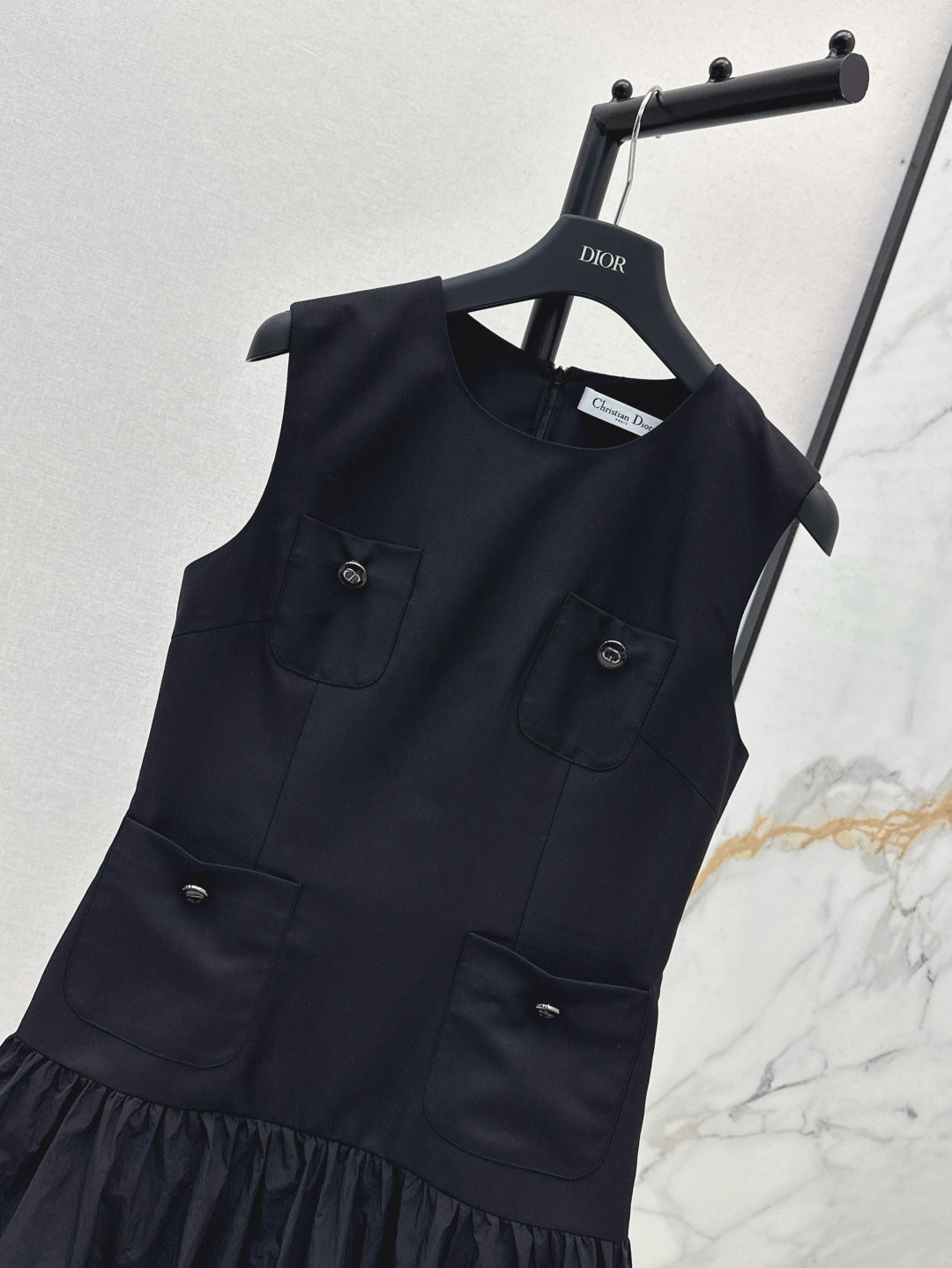 CD 25ss sleeveless dress